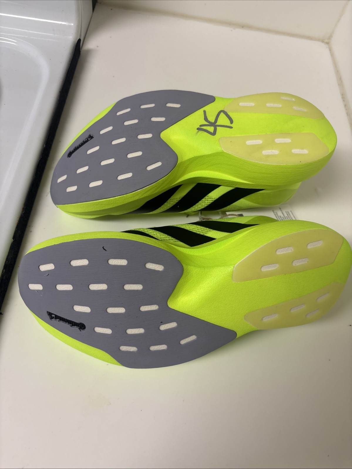 Adidas Women’s Evo SL Lucid Lemon Black Running Shoes Size 5