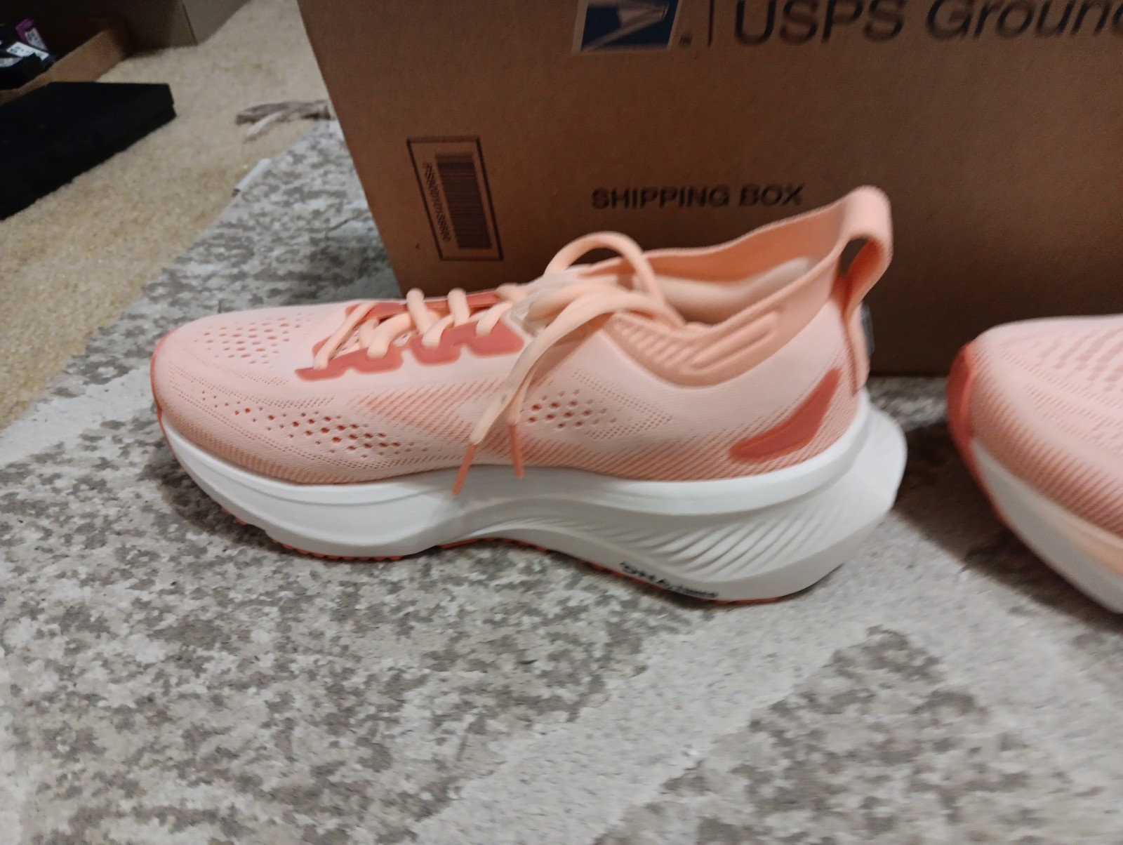 Brooks Glycerin 23 Running Shoes Coral Peach Woman’s Size 7.5 B MEDI 1204651B822