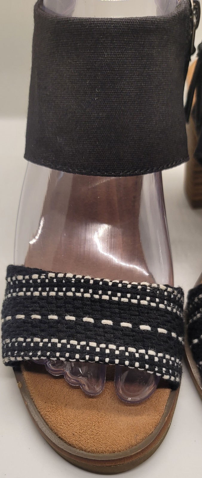 TOMS Majorca Women’s Cutout Sandal Black Open Toed Wedge Size 6