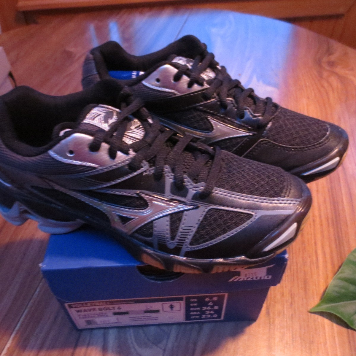 Mizuno Womens US 6.5 EU 36.5 Wave Bolt 6 Volleyball Shoe Black