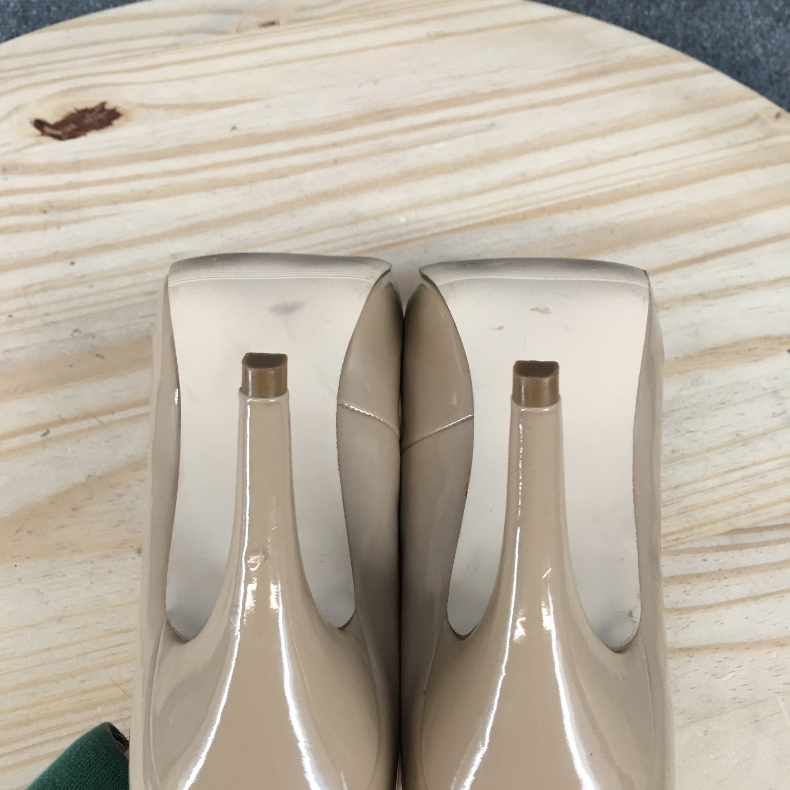 Madden Girl Heels Womens 8 M Pump Tan Leather Slip On Stiletto Heels Pointed Toe