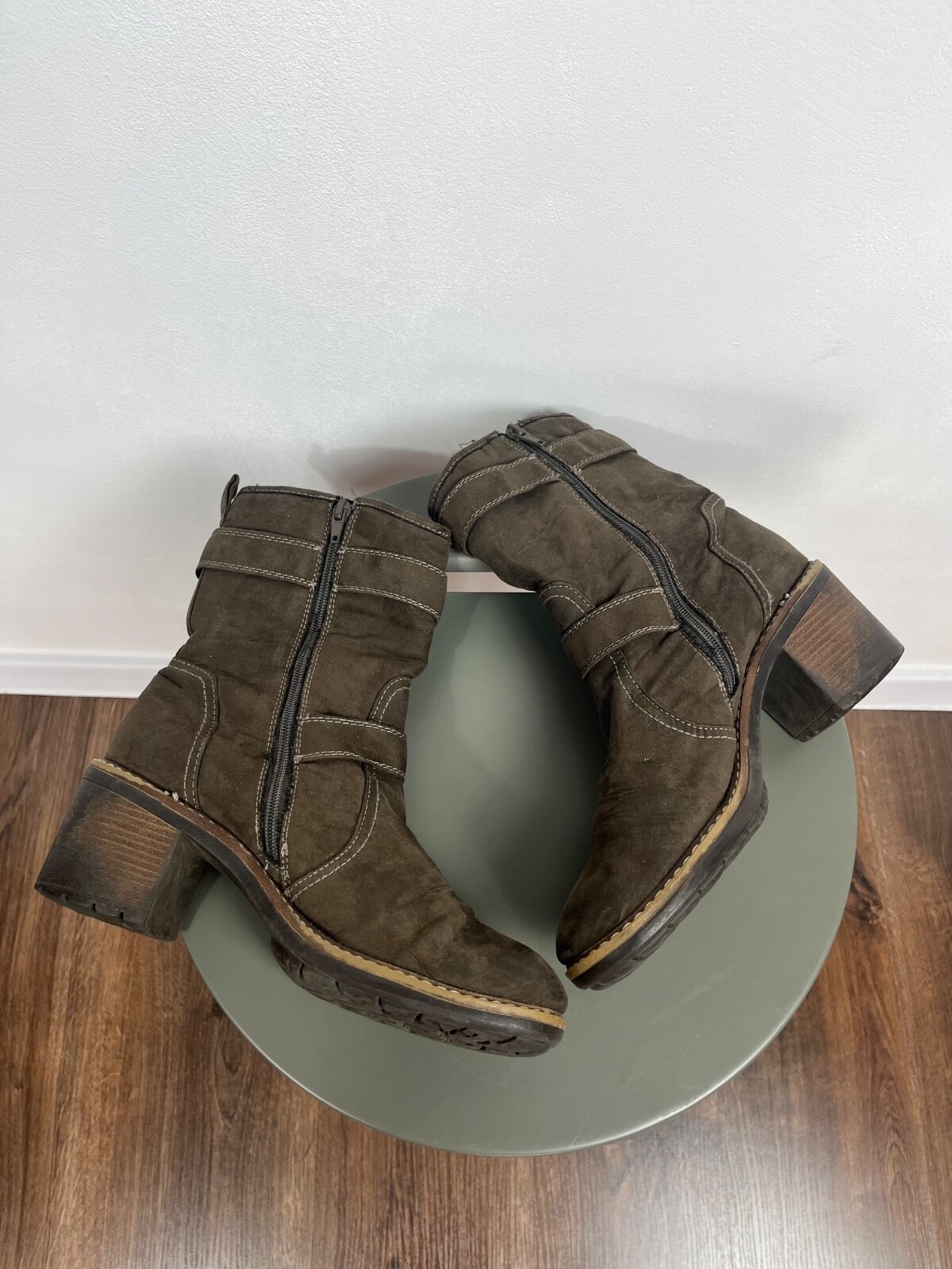 Avant-Garde Heeled Leather Ankle Boots with Zippers and Buckle Straps Biker Styl