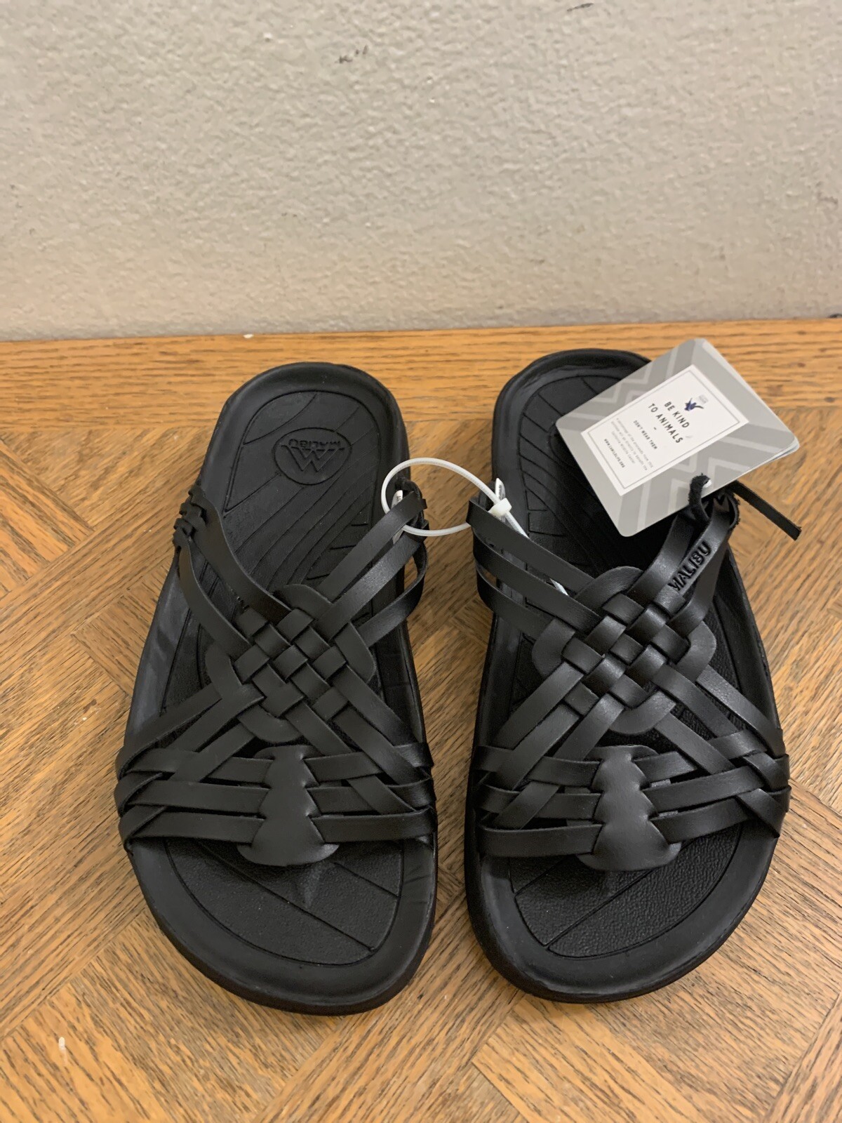 New Malibu Woven Sandals in Black size US M5 Women’s 7