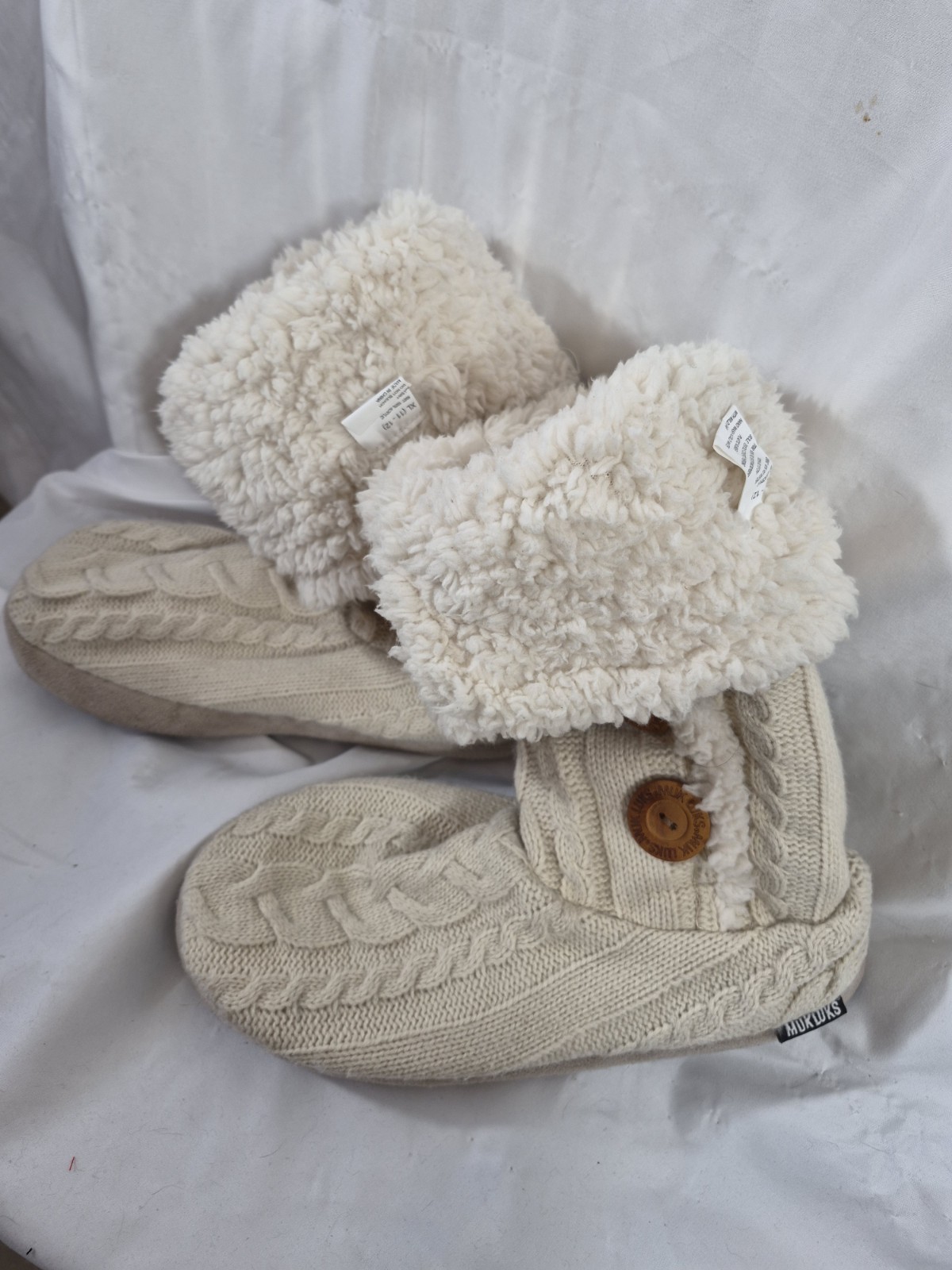 Mukluks Women’s Creme Cable Knit Sherpa Button Down Boots Size 11-12