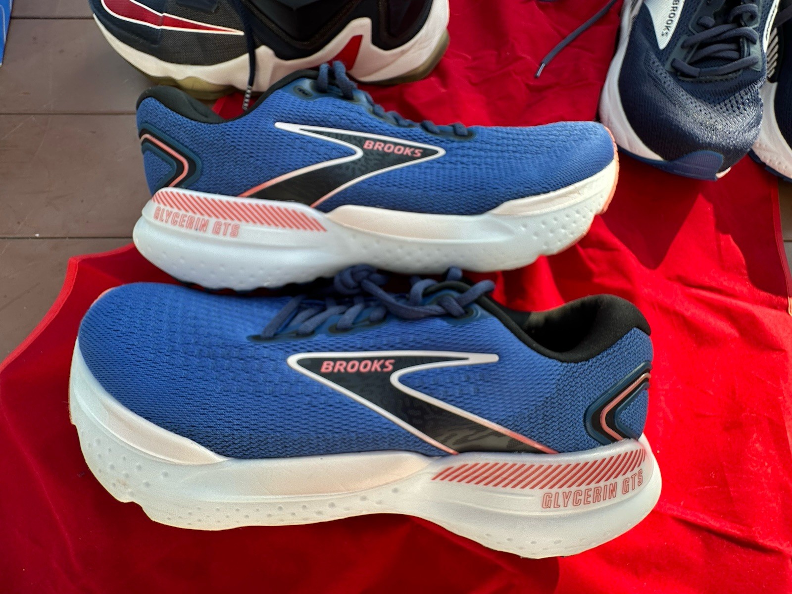 Brooks Glycerin GTS 21 Women’s US Size 10 (D) *WIDE* 120409-1D-496 *WORN 1-WK*