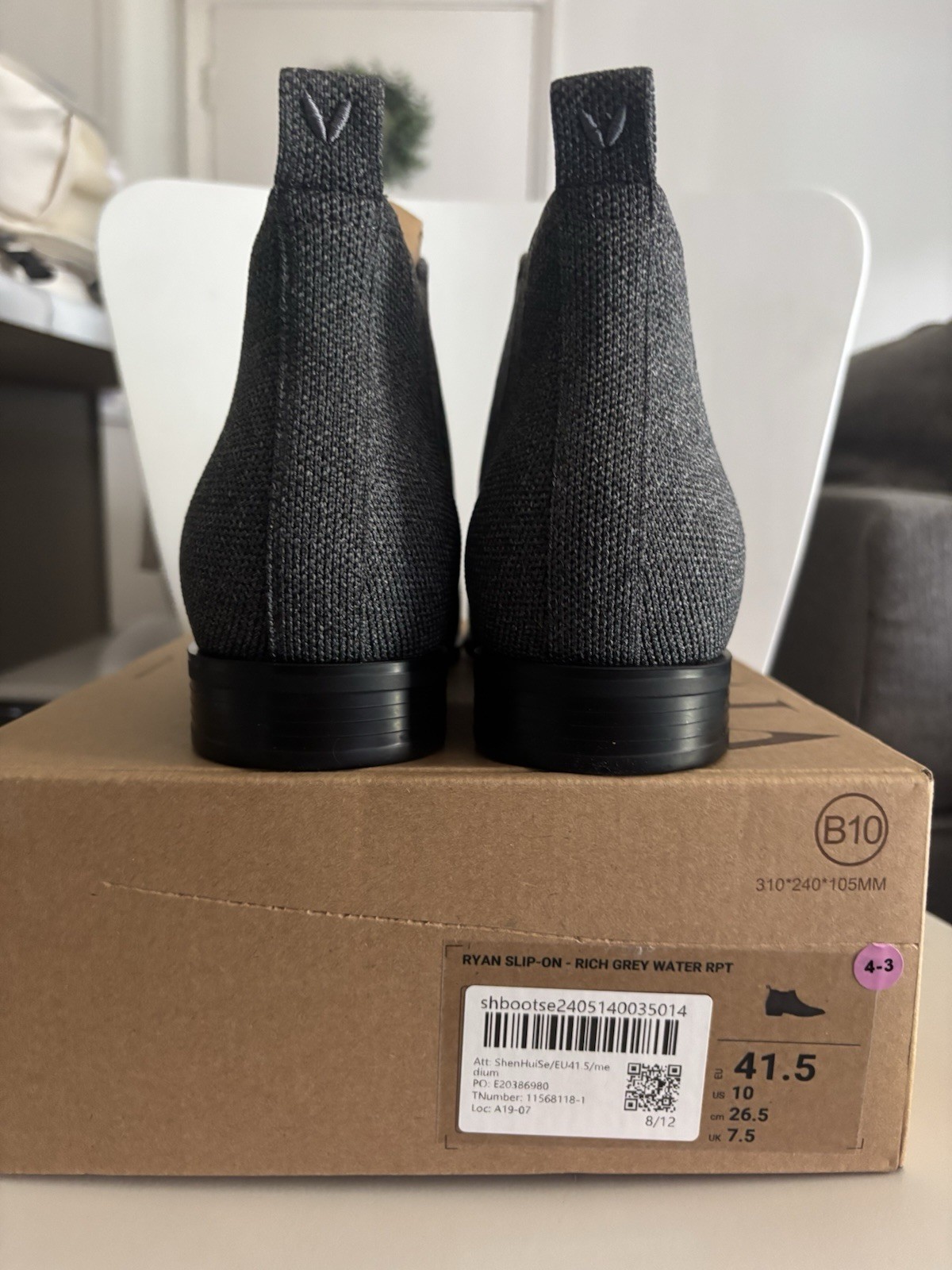 VIVAIA Ryan Slip-On Gray Knit Ankle Bootie Water-Resistant Cushioned US 10