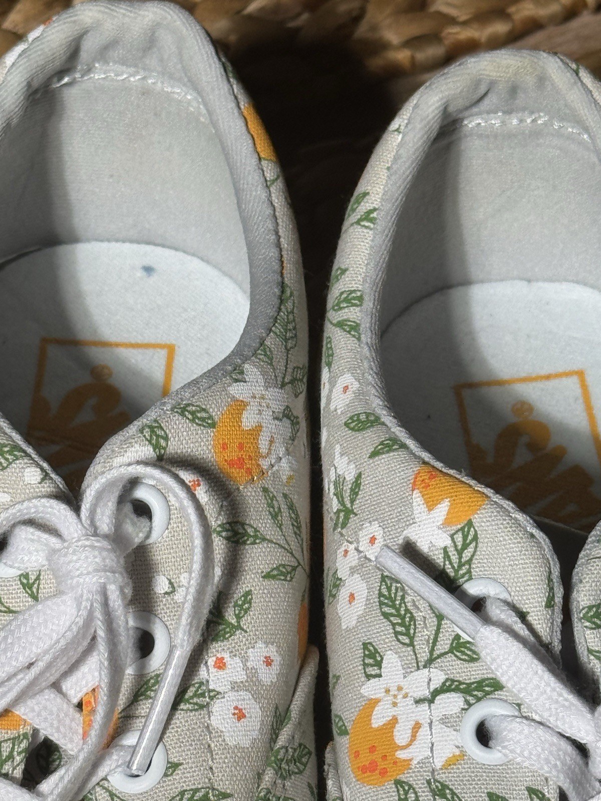VANS Doheny Era Orange citrus floral low top sneakers womens size 9 canvas shoes