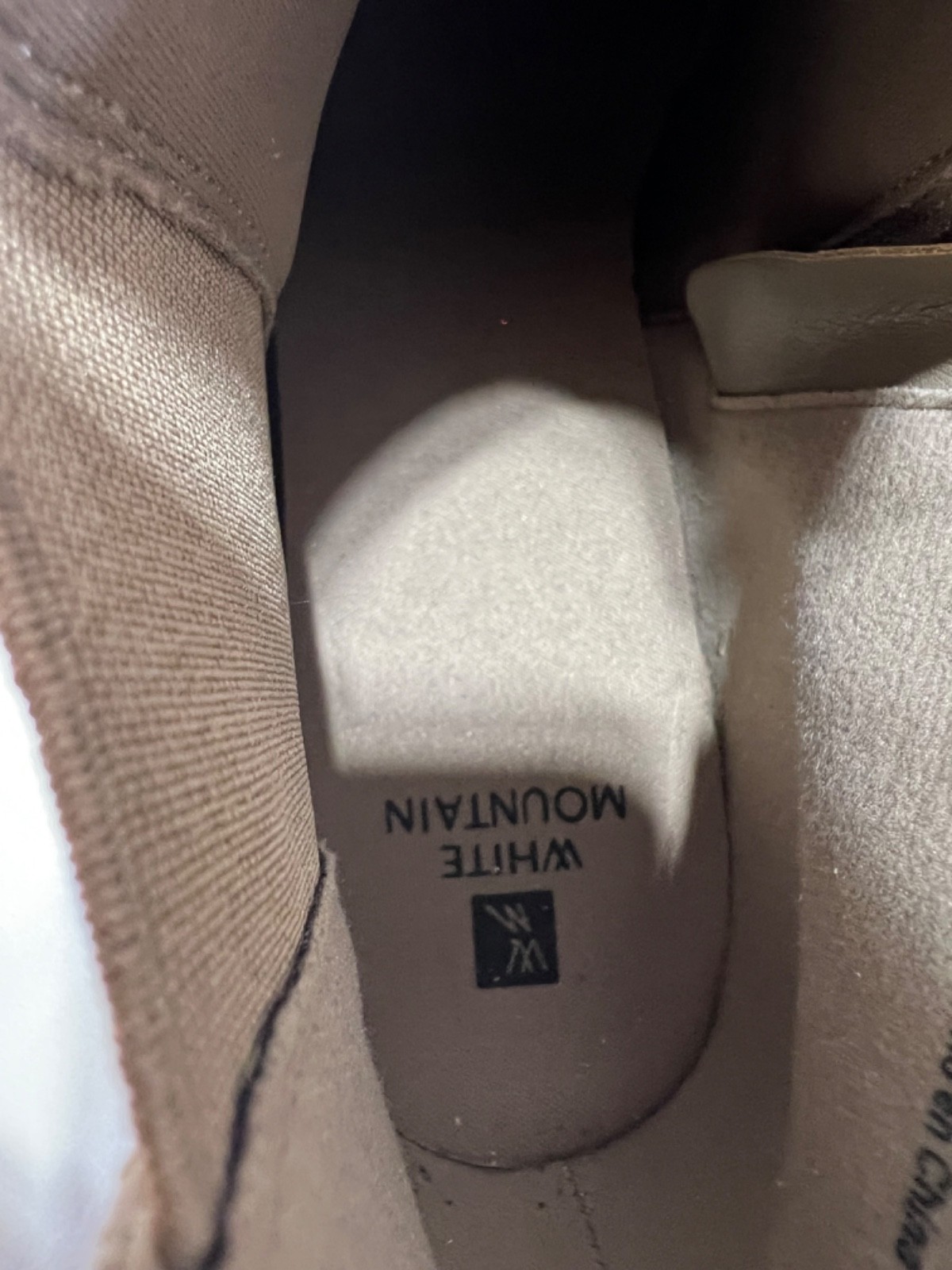 Womens White Mountain Ankle Boot, size 10M, Beige, Suede Upper, side zipper.