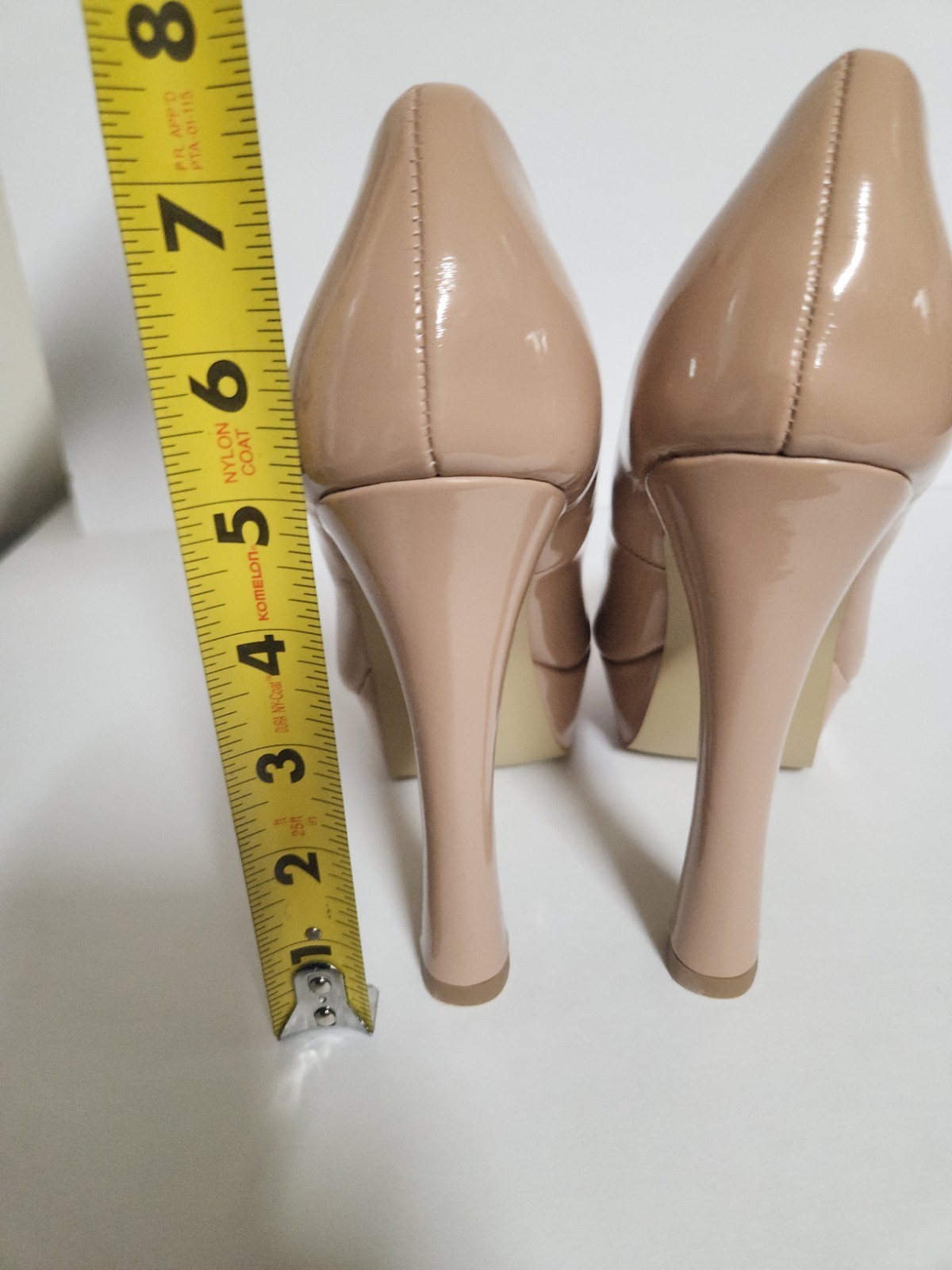 Mixx Shuz Nude Patent Round Toe Platform Pumps Heels Women’s Size 5.5