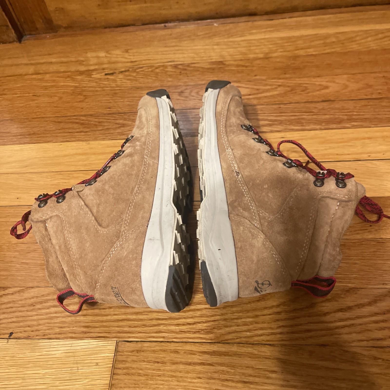 Danner Adrika Hiker WP Sienna Suede Lace Up Womens Size 7.5 Boots 30131