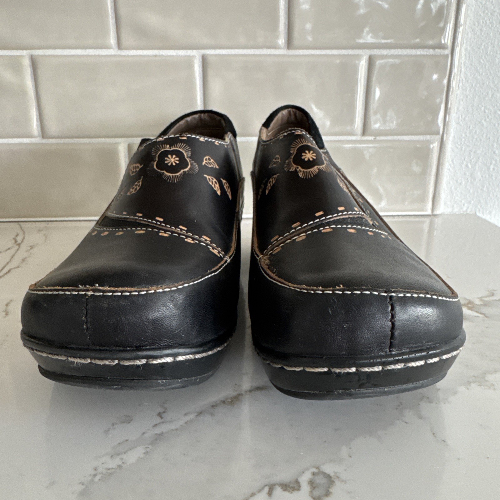 Spring Step L’Artiste Burbank-B Black Leather Floral Clogs/Shoes Womens Sz 9