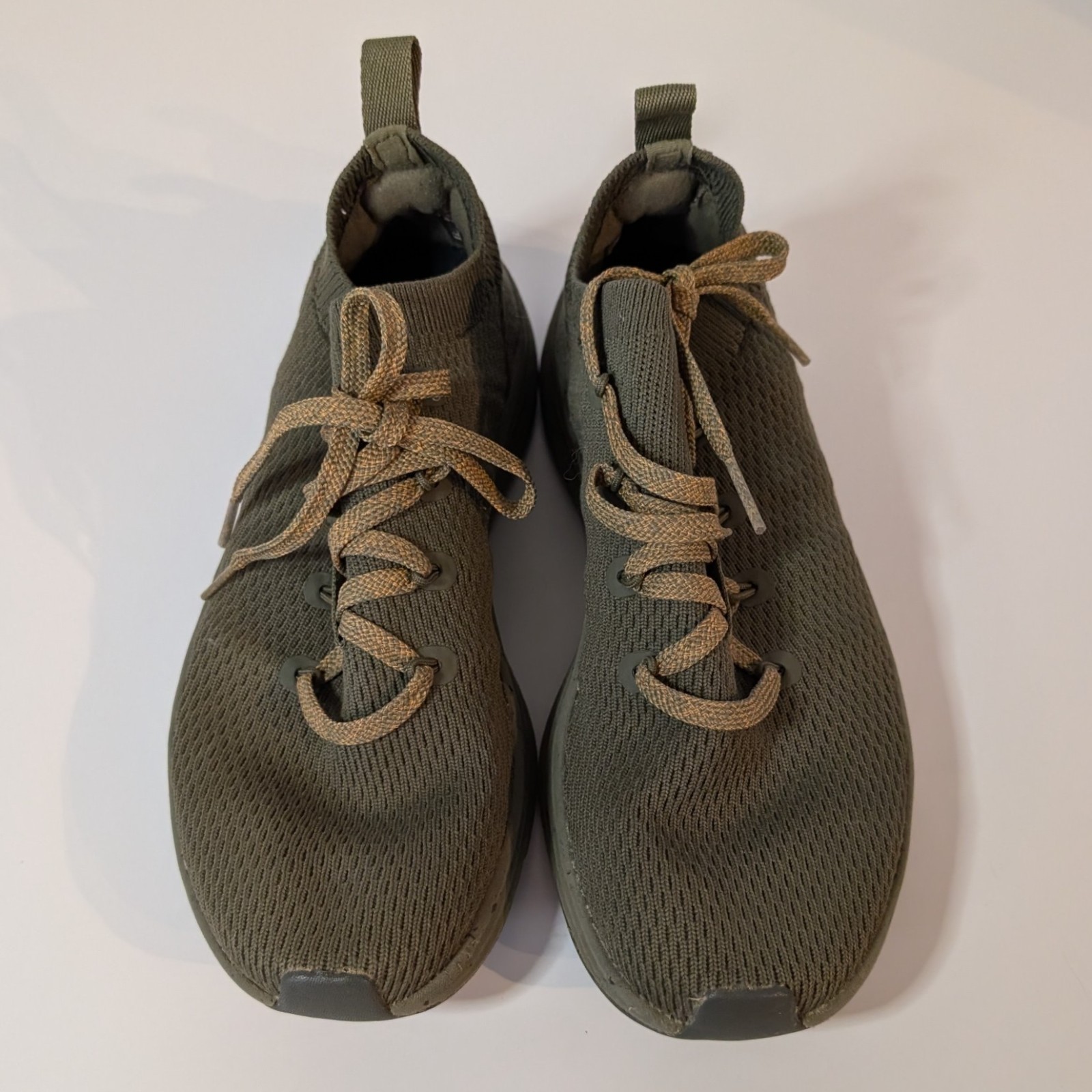 REI CoOp Beyonder Athletic Outdoor Hiking Shoes Olive Green Trailbed, Womens 7.5