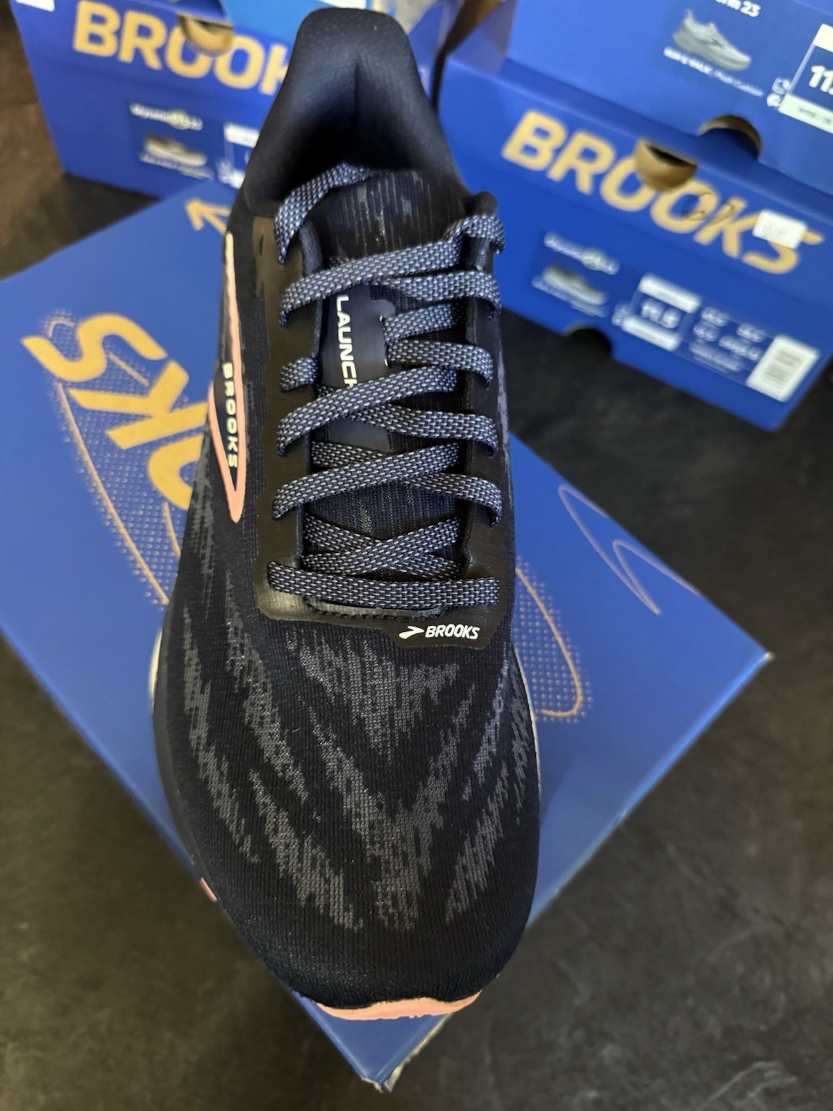 Brooks Launch 11 Women’s Peacoat/Blue/Peach Running Walking Mesh Sneaker 120439