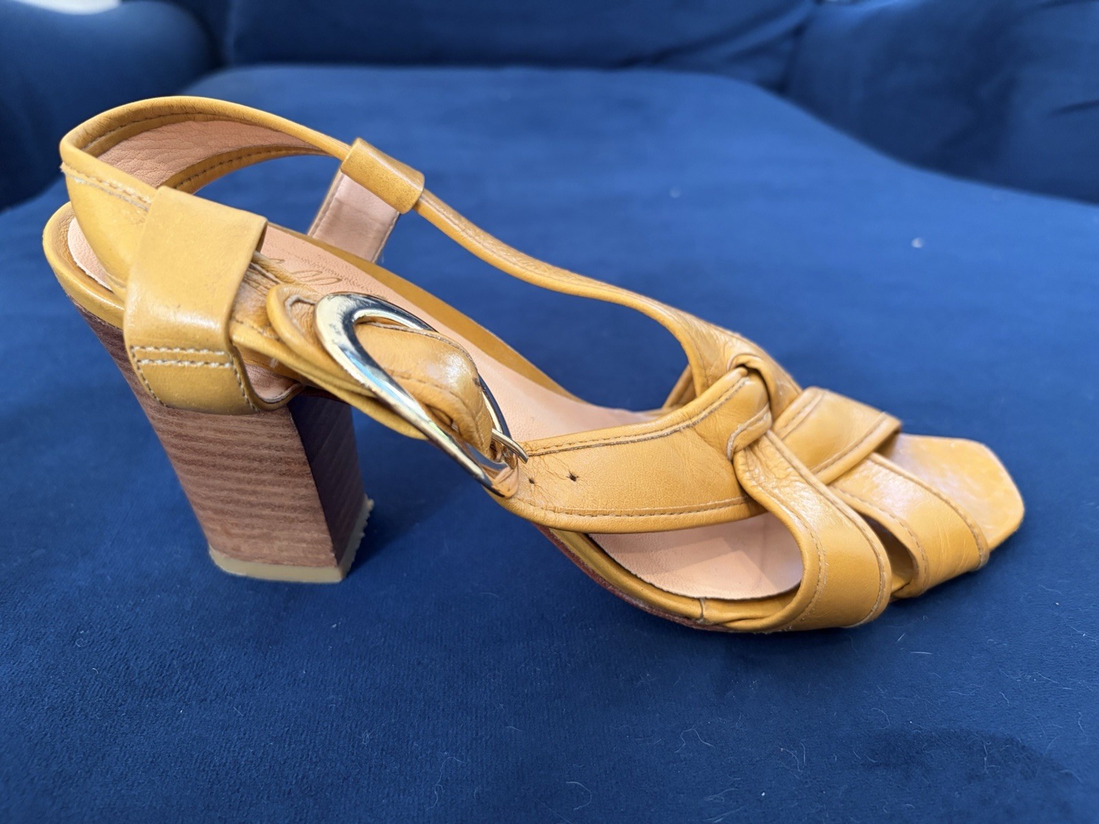 Soft Golden Mustard Leather Sandals Women’s Size 39 US Size 8 Made In Brazil