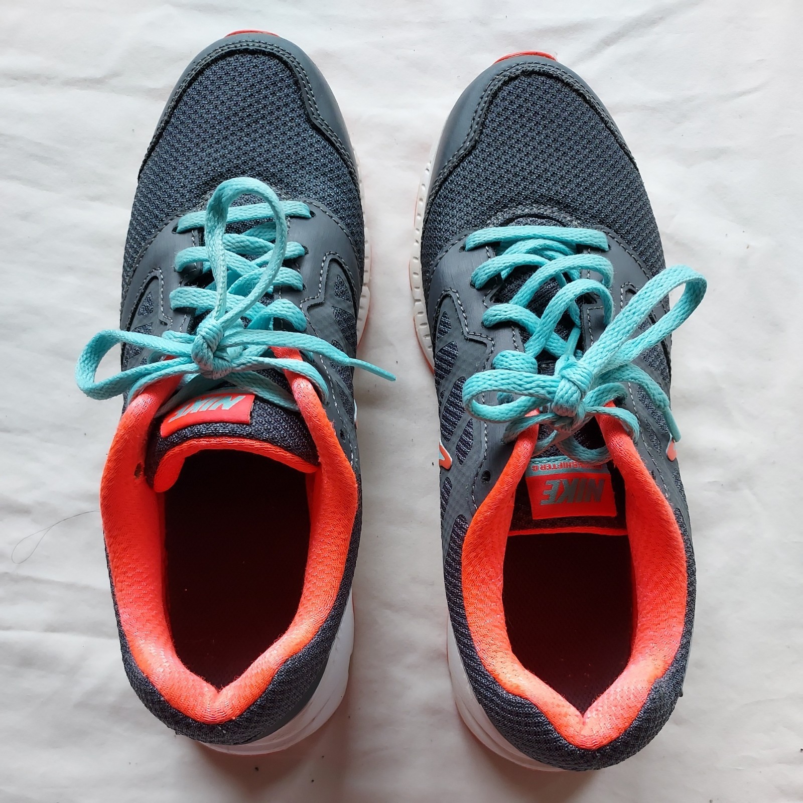 Nike Downshifter 6 Anthracite Turquoise Crimson Running Shoes Women’s Size 8