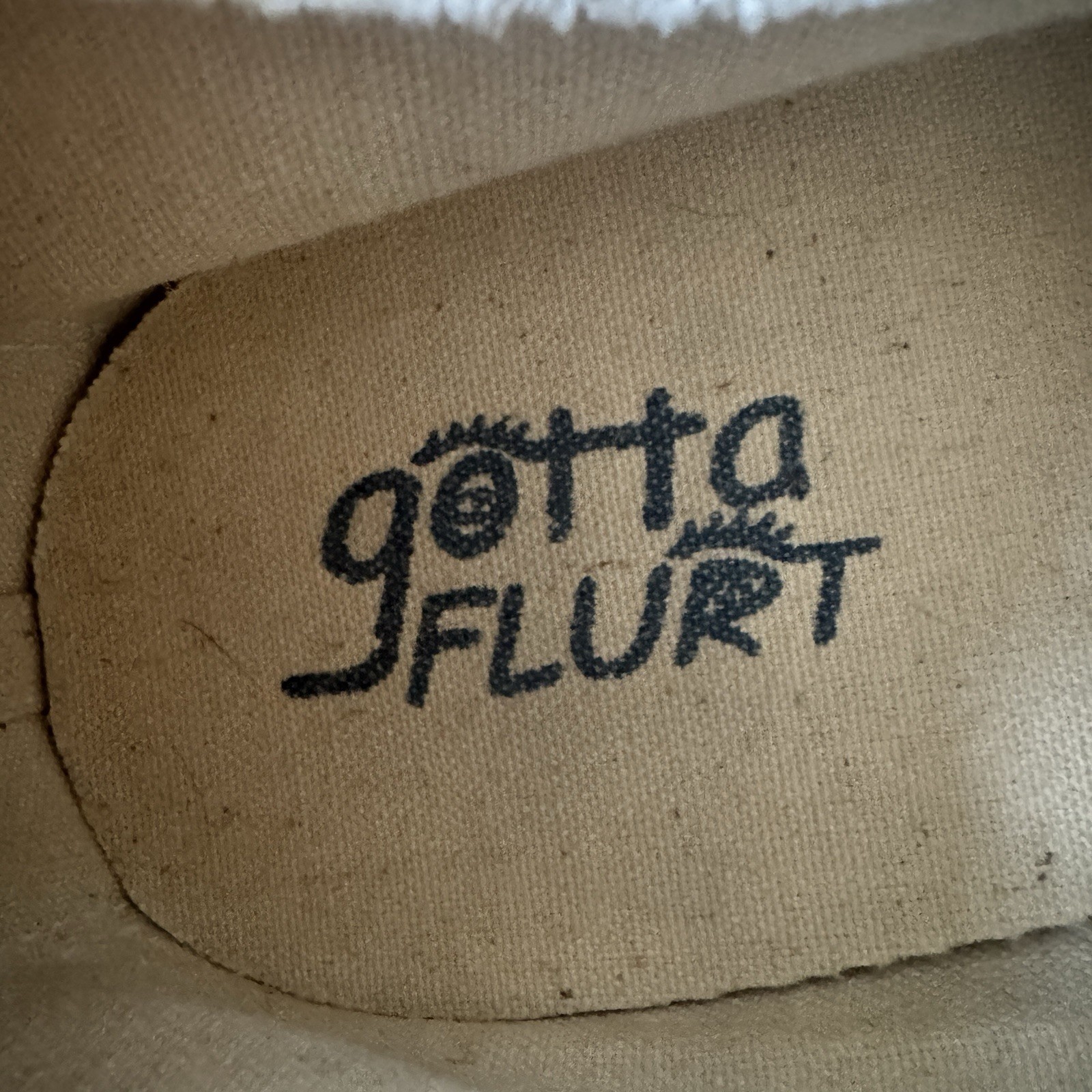 Gotta Flurt USPS Mail Eagle Stamp Print Low Top Sneaker Women’s 11 | Men’s 9