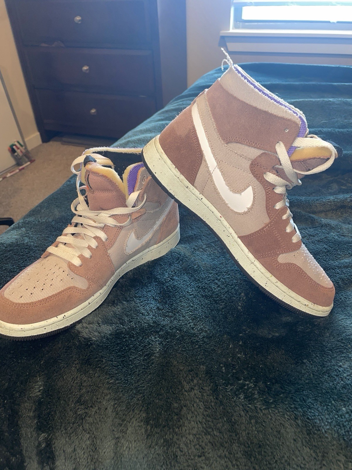 Nike Air Jordan 1 High Top CMFT Fossil Stone Suede Pink/White Colorblock M8/w10