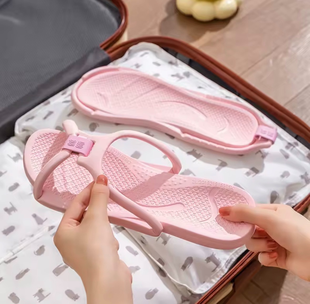 Foldable Travel slippers EVA, Non Slip, Lightweight, Comfortable