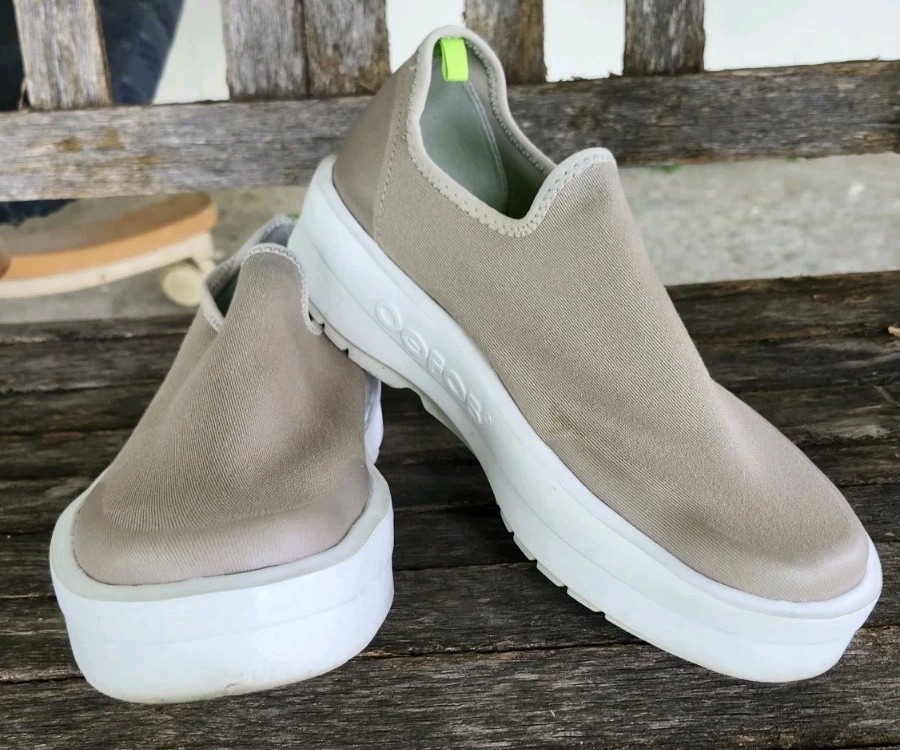 Oofos Oomega eeZee Low Women’s Size 9.5 Comfort Slip On Shoes Nomad