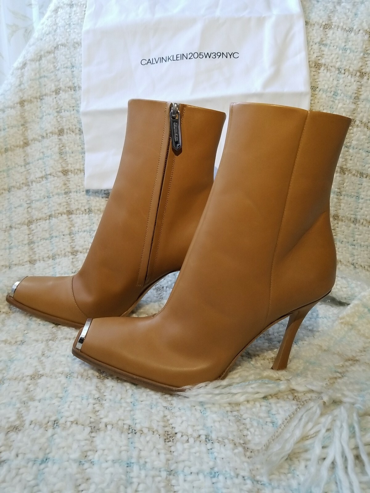 WILAMIONA METAL-TRIMMED High Heel ANKLE BOOTIE CALVIN KLEIN 205W39NYC SIZE 37.5