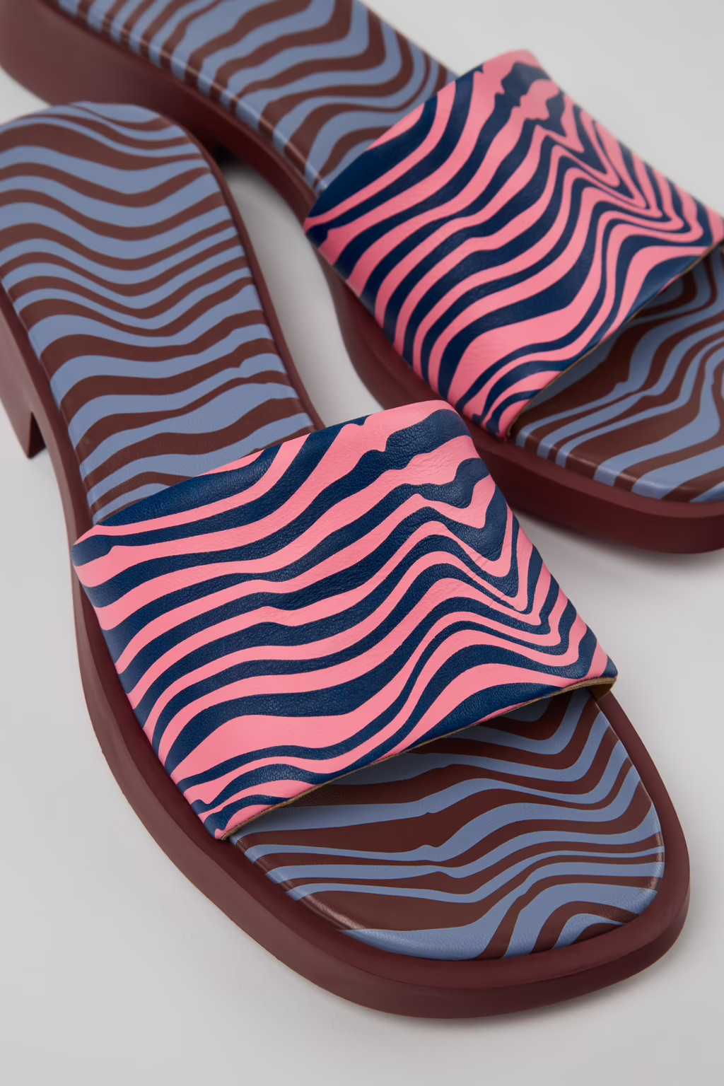 Camper Twins Women’s Pink & Blue Calfskin Dana Leather Sandals US 10 New w/ Box