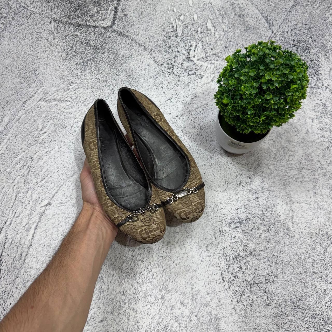Gucci Monogram Flats Ballets Womens Size 36