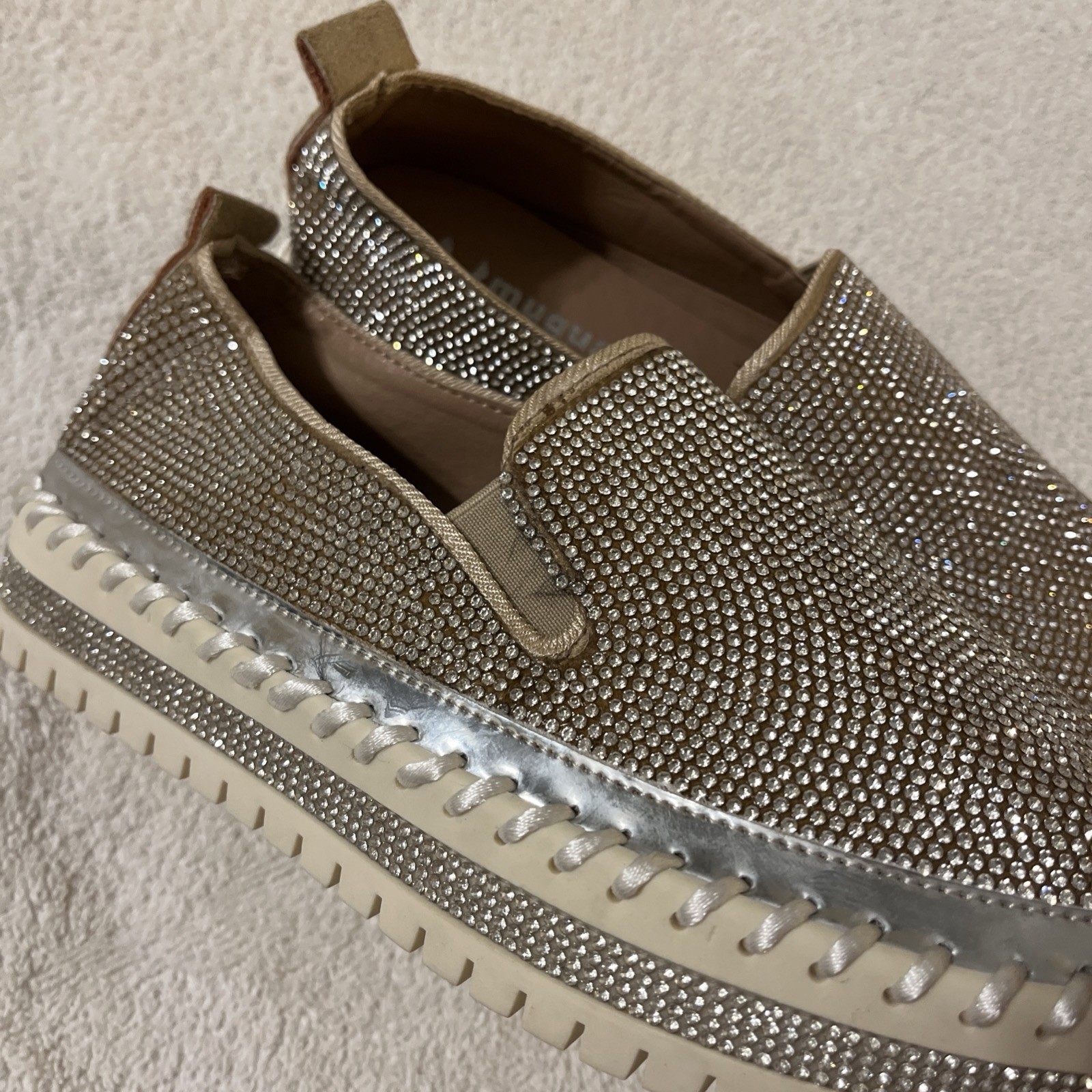 Muguan Rhinestone Silvery Glitter Thick Sole Slip-On Sneakers Size 5.5 M