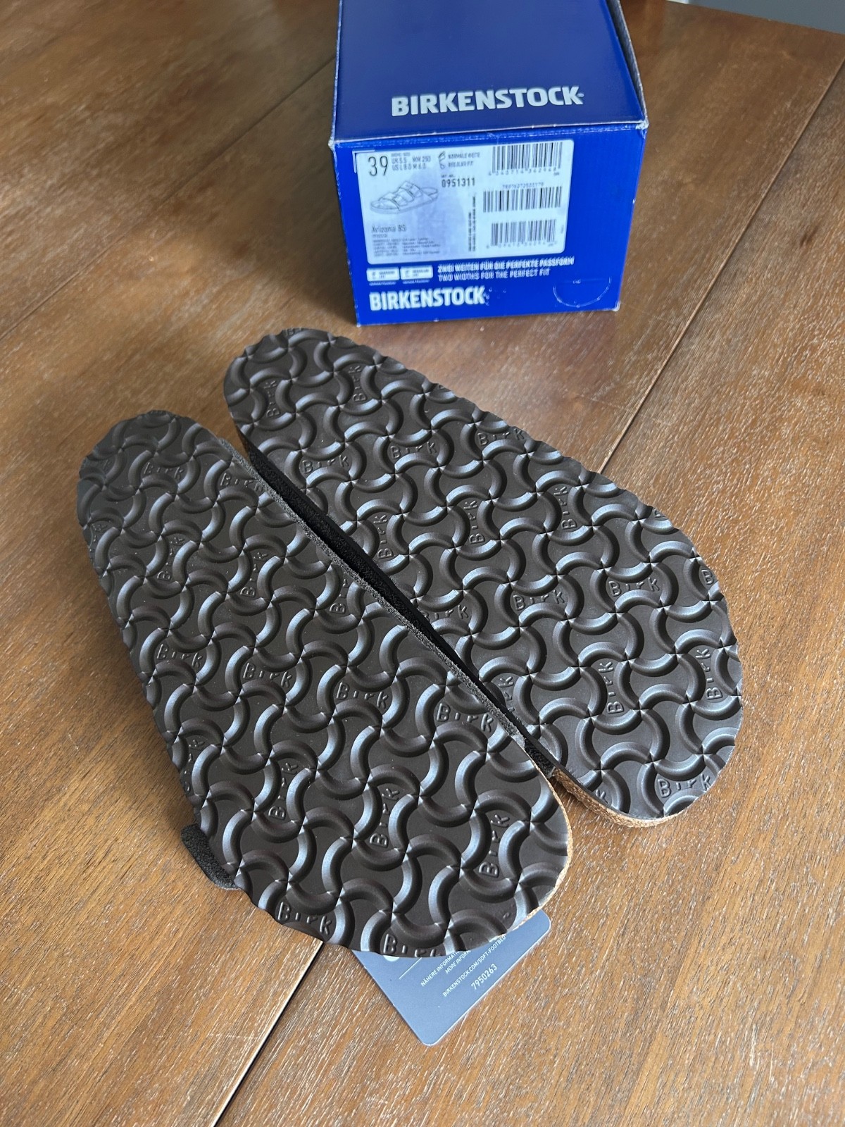 Birkenstock Arizona Soft Footbed Suede Leather – Size 8/39 – Mocha – New in Box