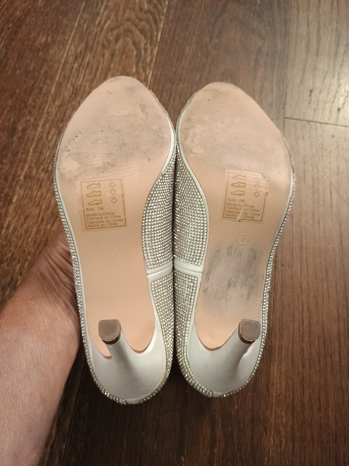 Bridal Peep Toe 3.25″ Satin heels pumps Sz 7 Rhinestone Bling De Blossom Neta