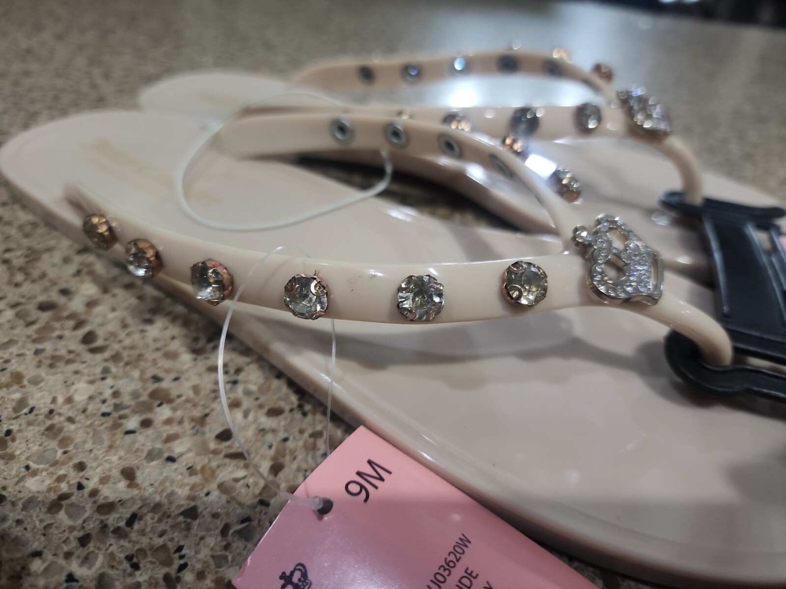 New Juicy Couture Womens Nude Jeweled Bling Flip Flops Size 6M 7M 8M 9M 10M