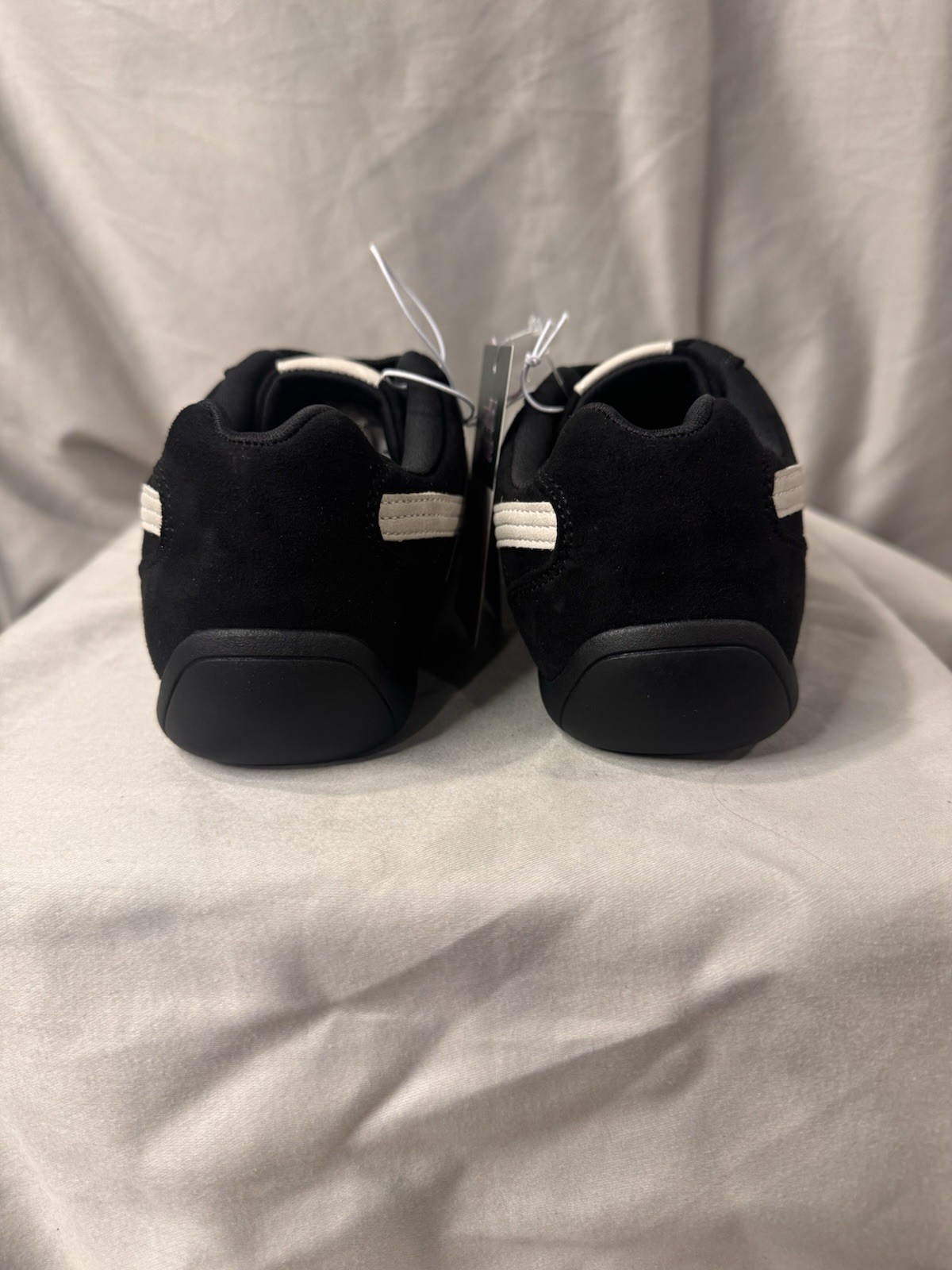 Wild Fable Women’s Chandler Sneakers Black [A28]