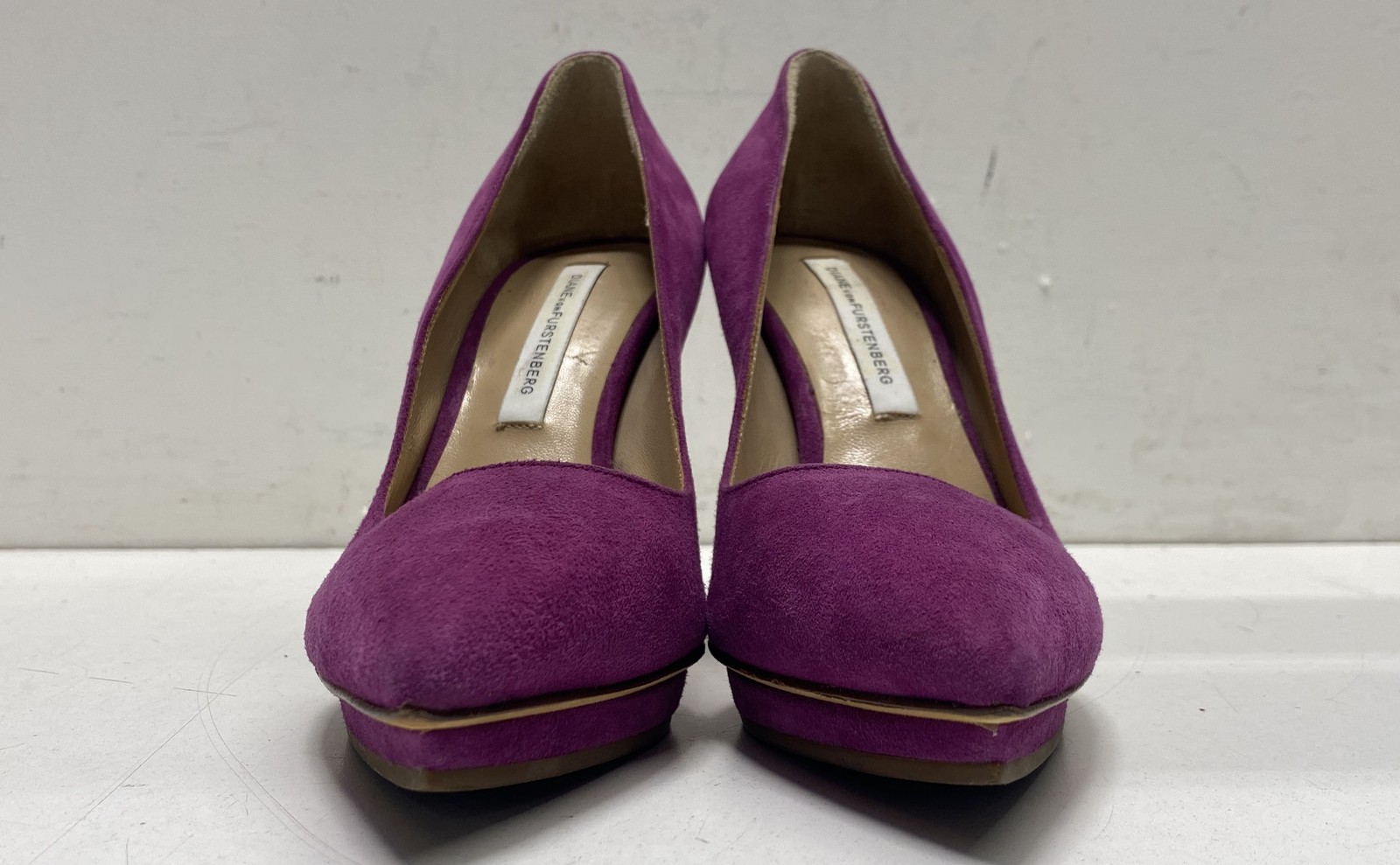 Diane von Furstenberg Anais Purple Suede Platform Pointed Toe Pumps Size 6