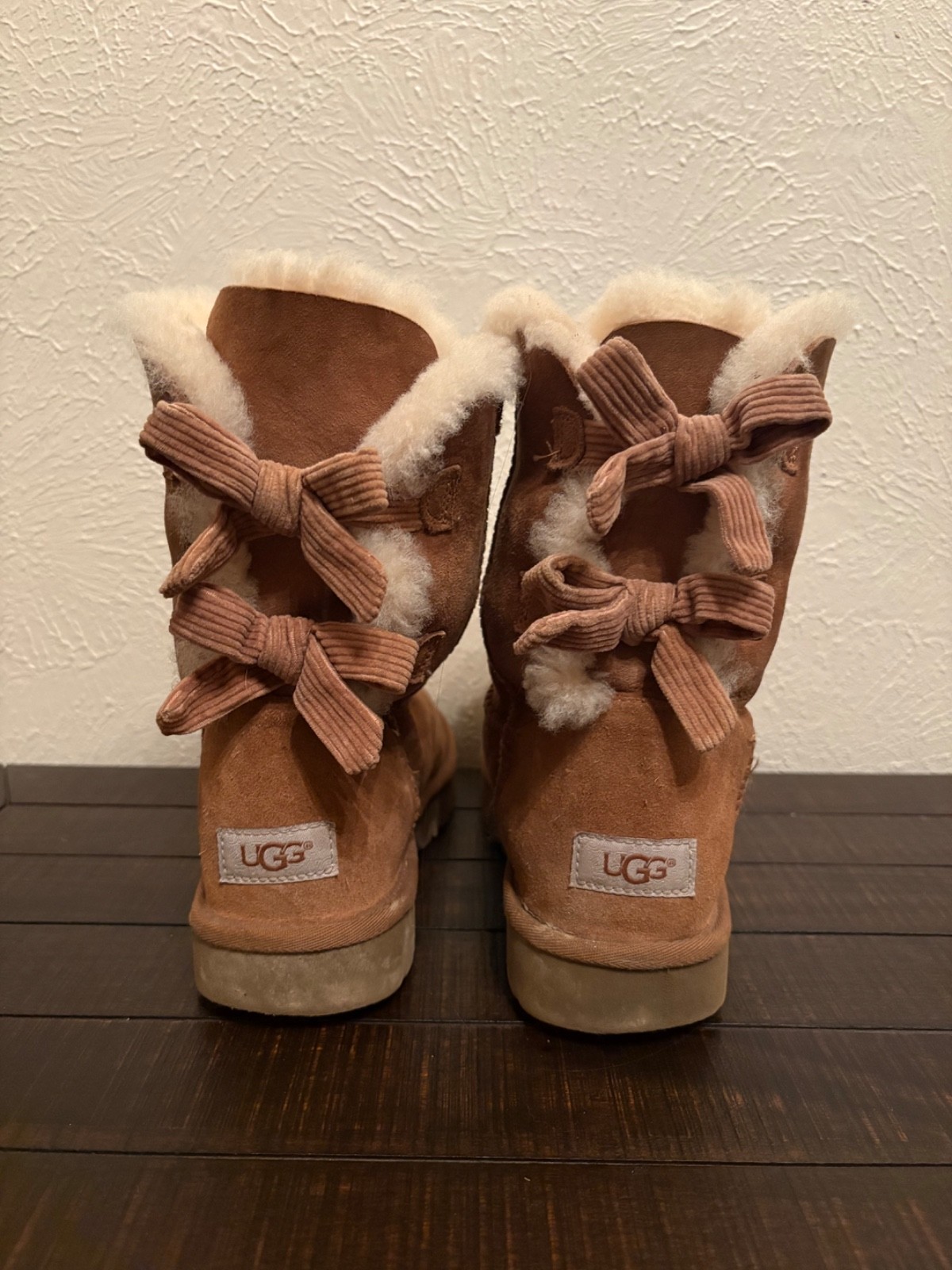 Ugg Australia Bailey II (2) Bow Corduroy Boots‎ Chestnut Brown Women’s Size US 9