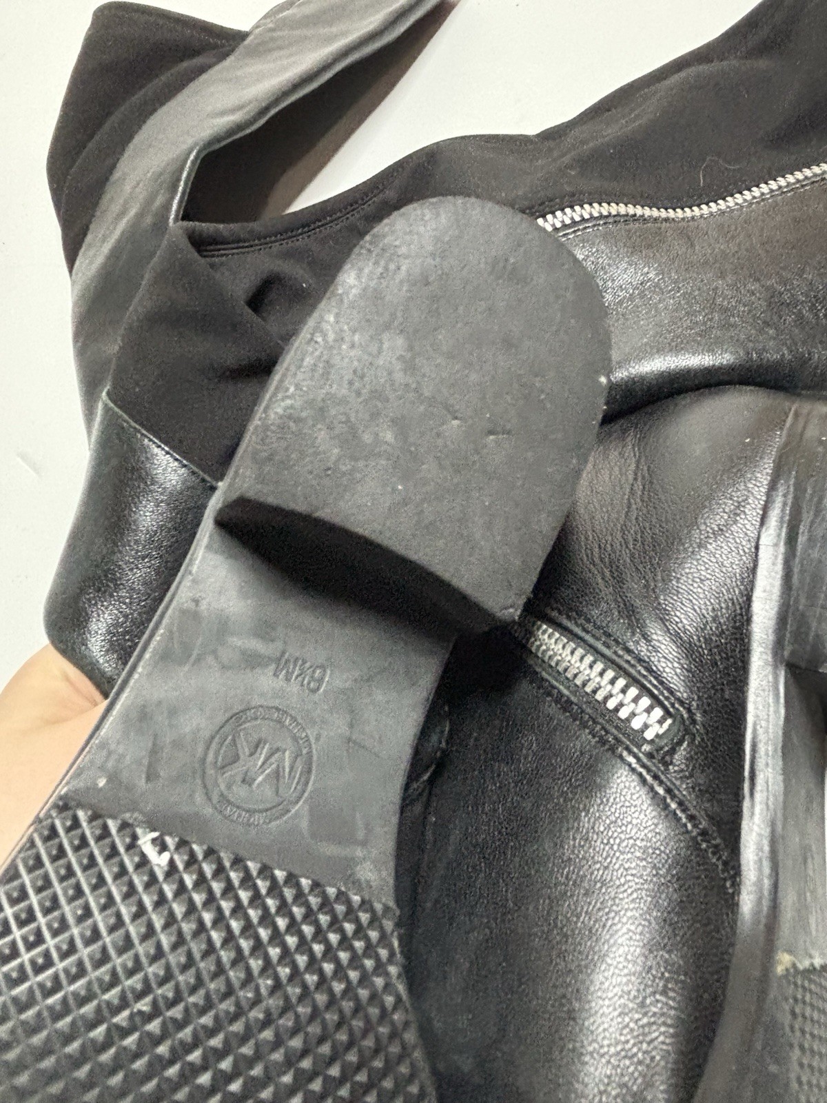 MICHAEL KORS BROMLEY 50/50 SILVER LOGO ZIPPER BOOTS WOMEN 6.5 M OLD MONEY CLASSY