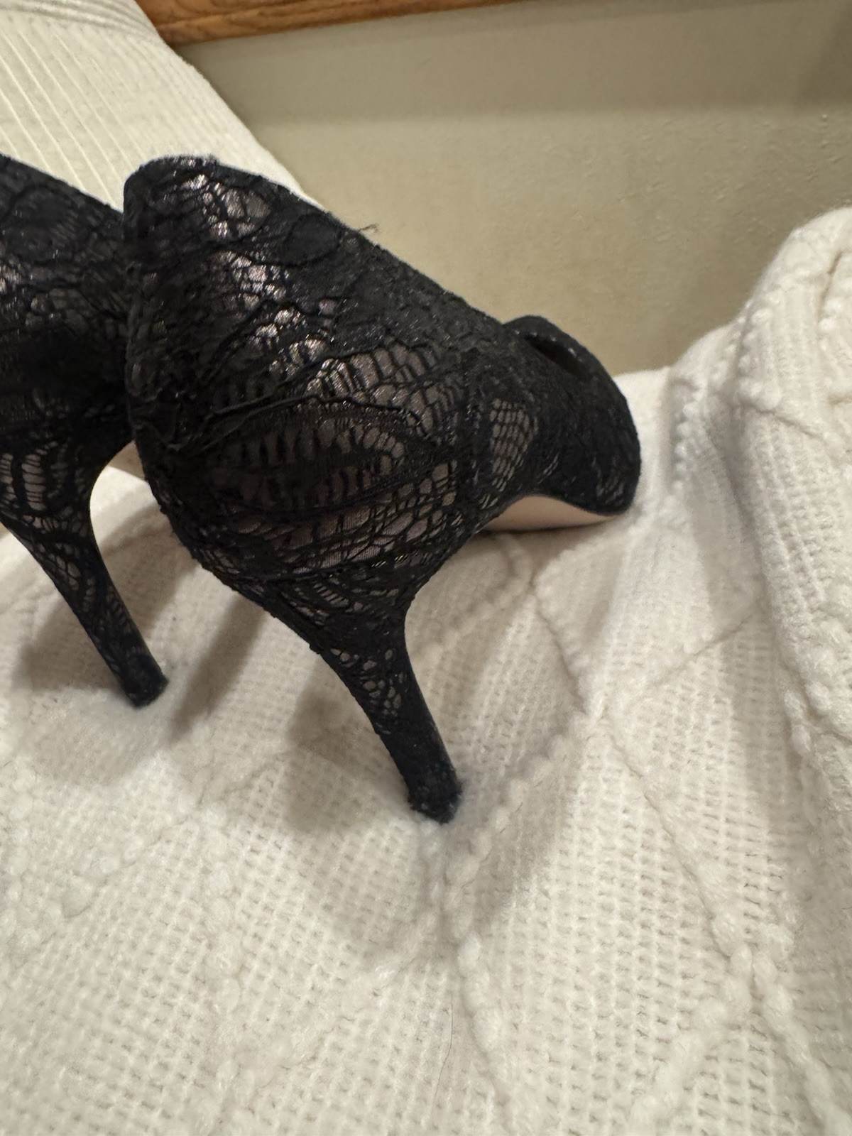 Jessica Simpson Women’s Black Lace Floral Pointed Toe Stiletto Pumps US 8.5