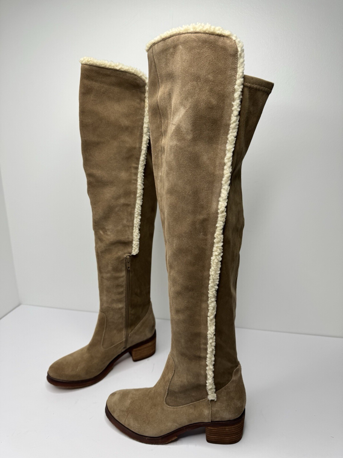 VINCE CAMUTO Shianne OTK Suede Vegan Fur Size 6.5M Taupe Women Boots