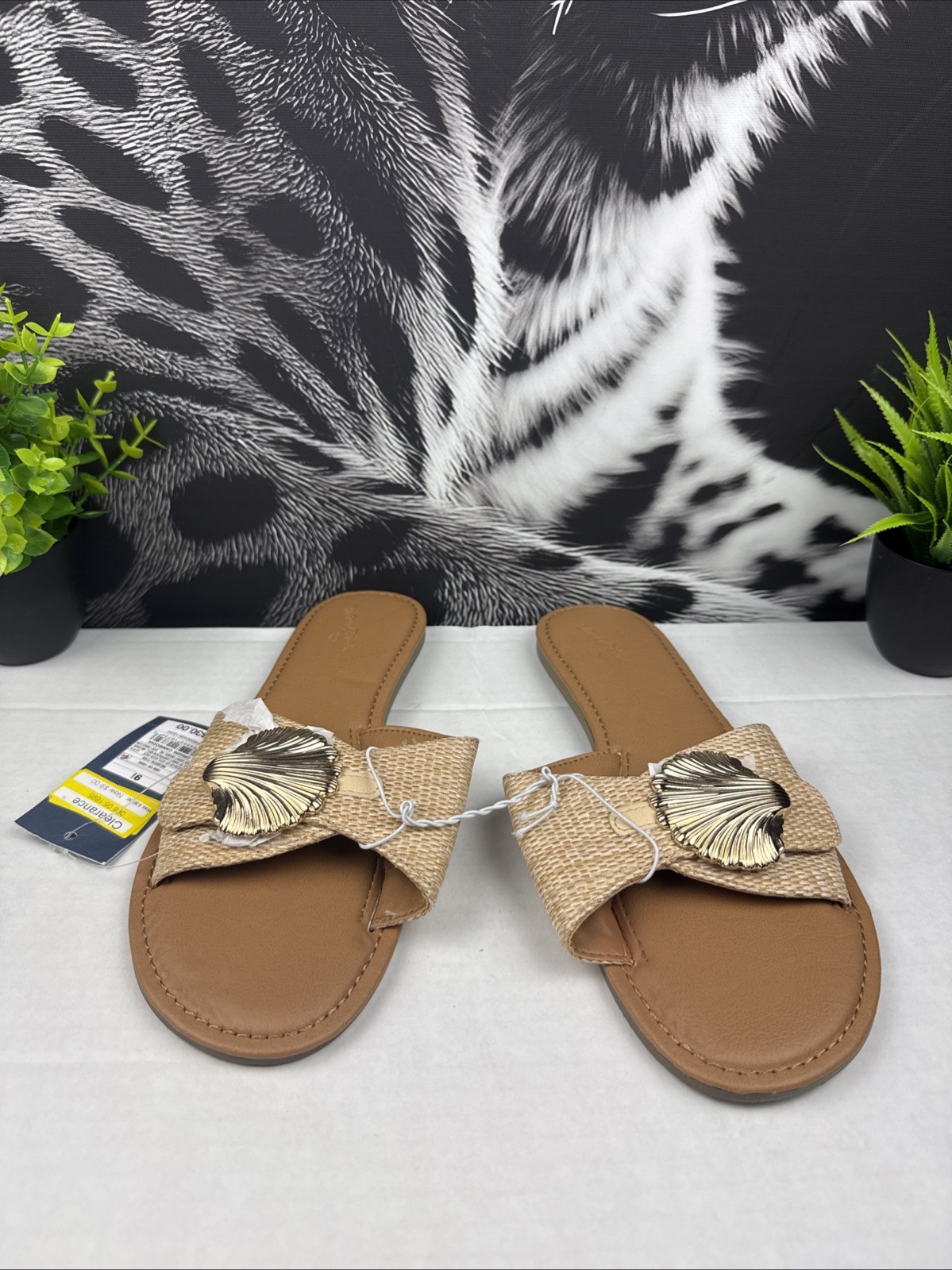 Universal Thread Nesryn Raffia Shell Slide Sandals Tan Wovens Size 9.5 New