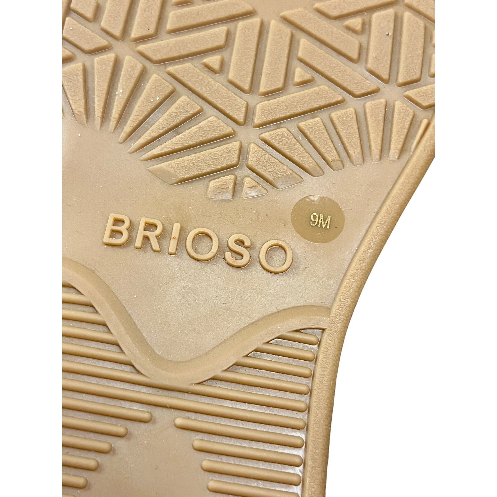 BRIOSO Huntley 3 Metallic Low Wedge Sandals 9 New Gold Travel Comfort Summer
