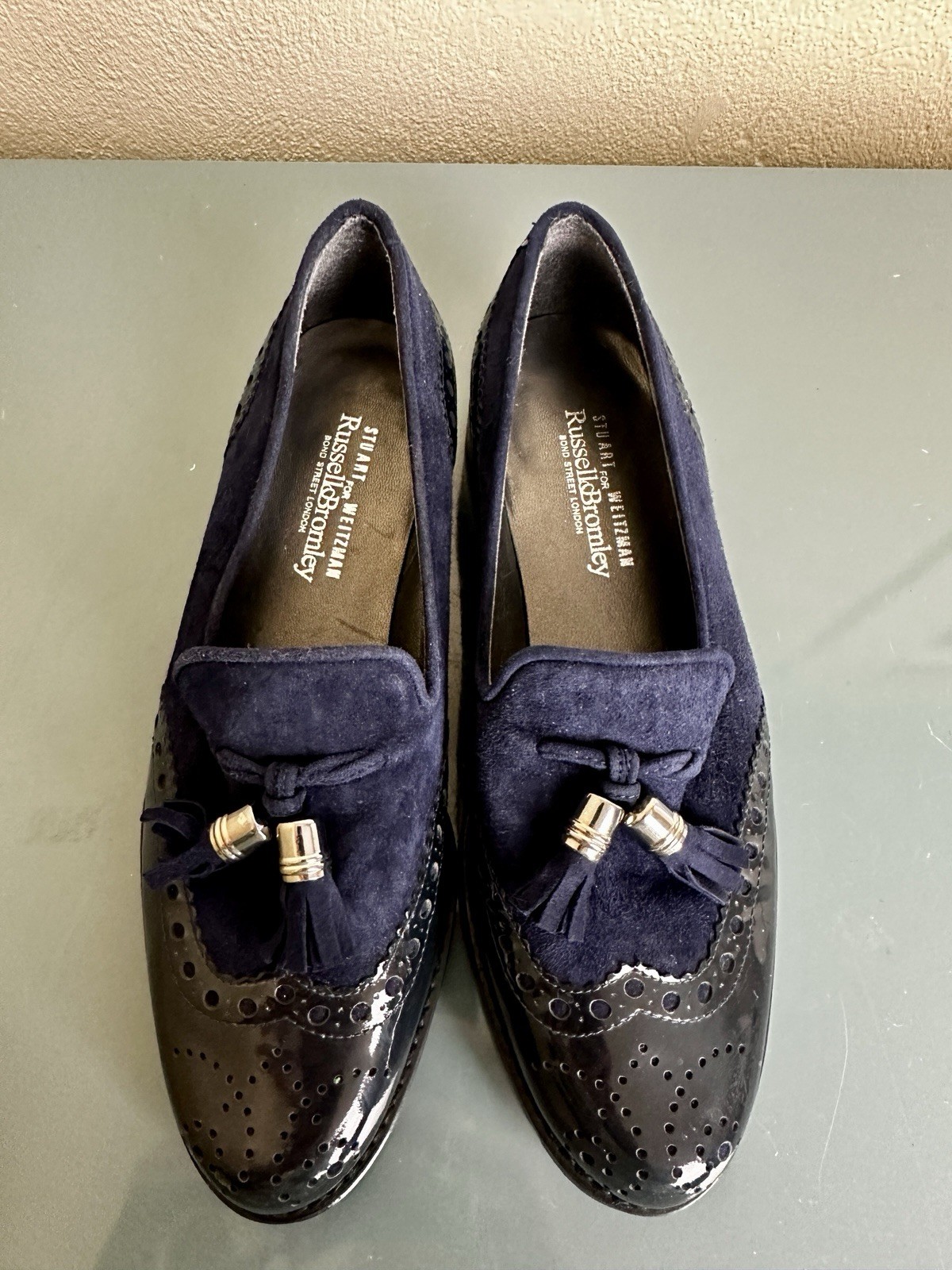 RUSSELL & BROMLEY STUART WEITZMAN Loafers Navy Suede Patent Shoes $400 Sz 6 Ex!