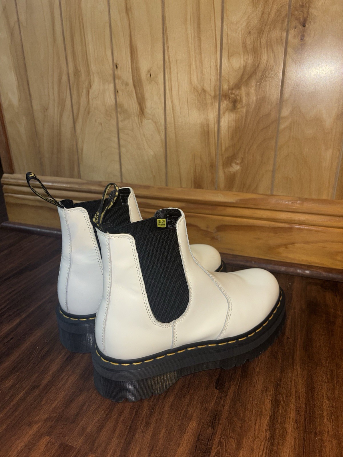 Dr. Martens 2976 Quad Chelsea Platform Boots White Leather Womens US 9