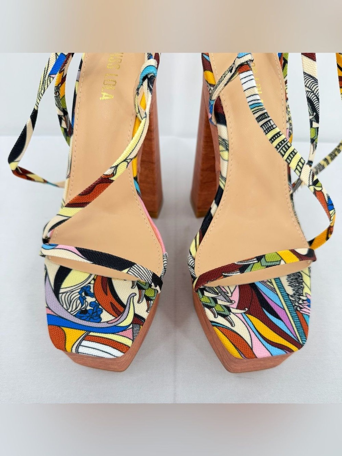 Resort Platform faux wood Block Heel Sandals Multicolor Vacation Heels 6.5