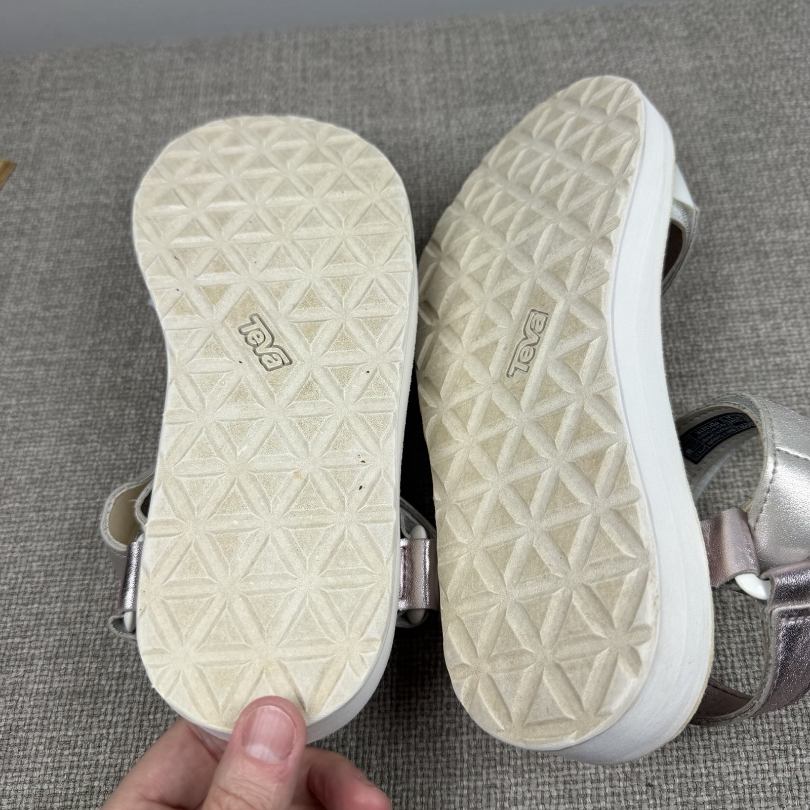 Women’s Teva Midform Universal Shimmer Sandal White Metallic Pearl Multi Size 7