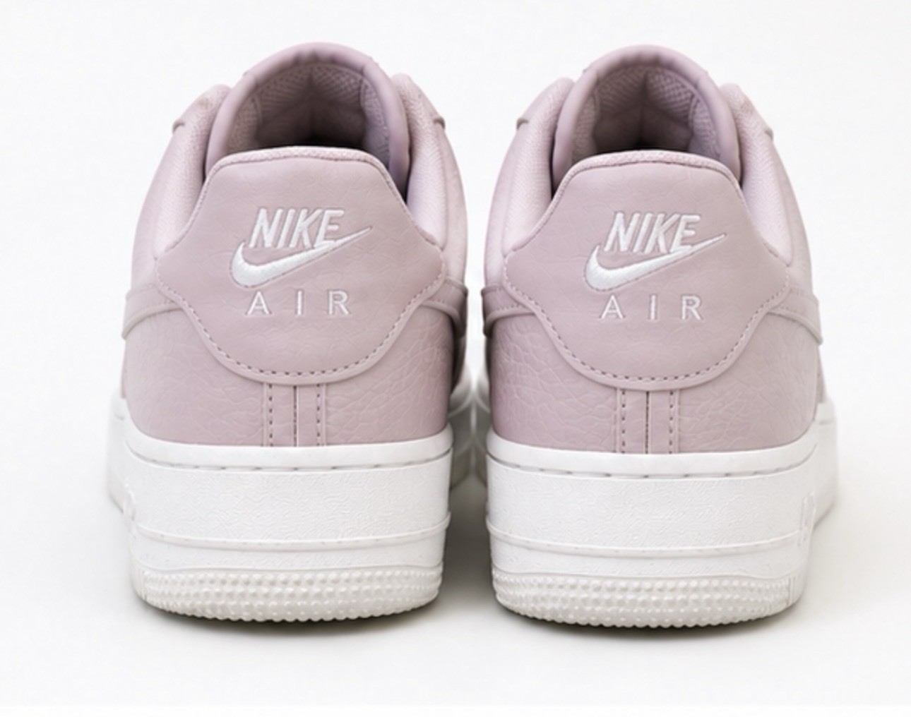 Size 10 – Nike Air Force 1 PLT.AF.ORM Pink Oxford W