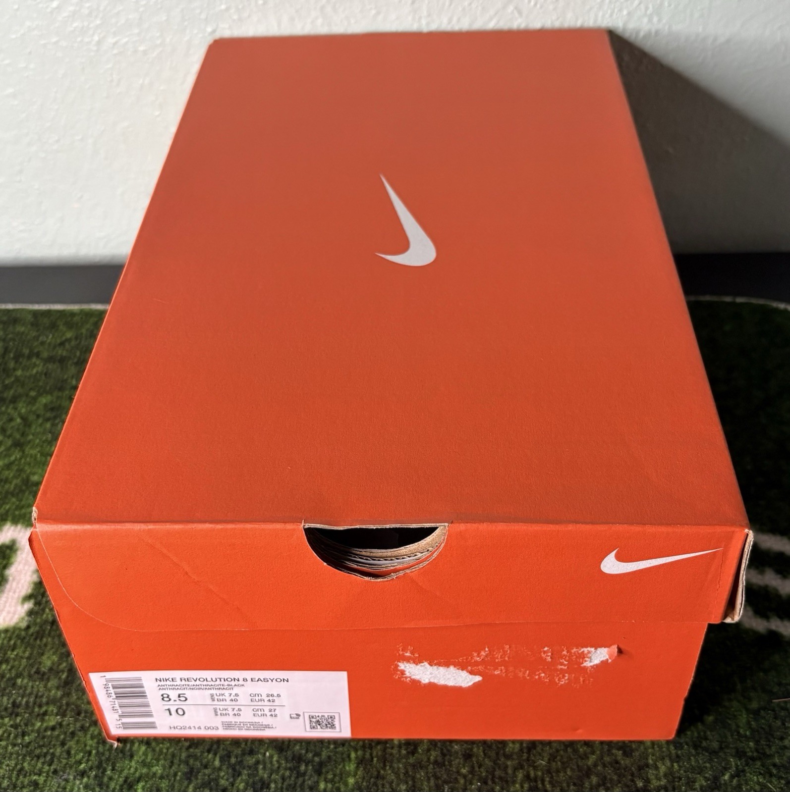 US Men’s 8.5/Women’s 10 – Nike Revolution 8 EasyOn «Anthracite» HQ2414-003