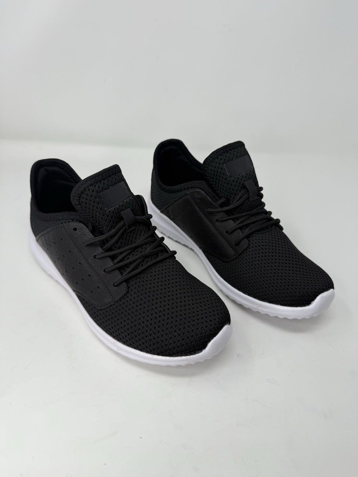 Daily Shoes Womens Shoe Size 10 Black Breathable Lace Up Comfort Sneakers New