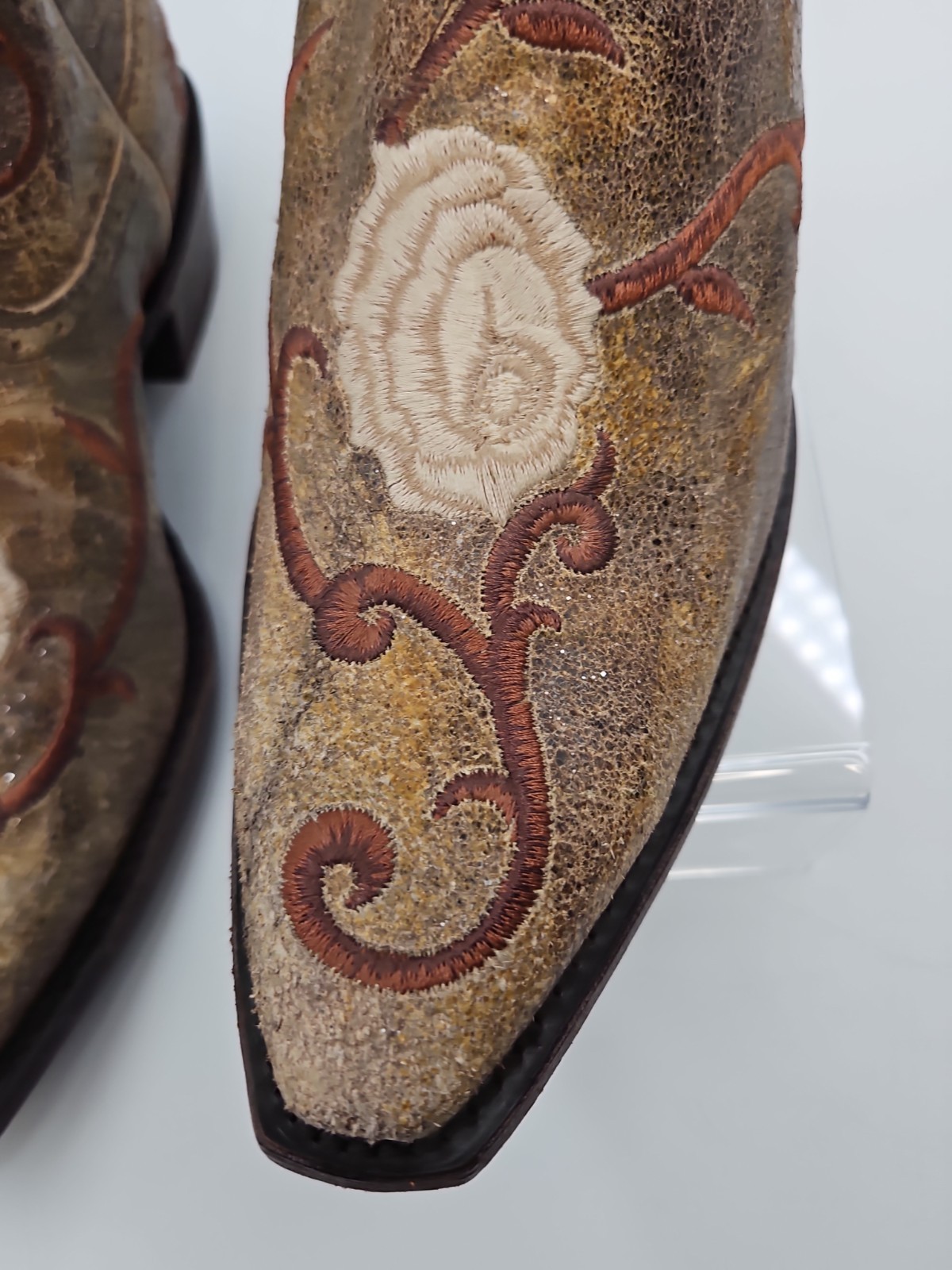 ARIAT Women’s 9Corazon Shattered Marble Cowboy Boots Leather Stitched Flower