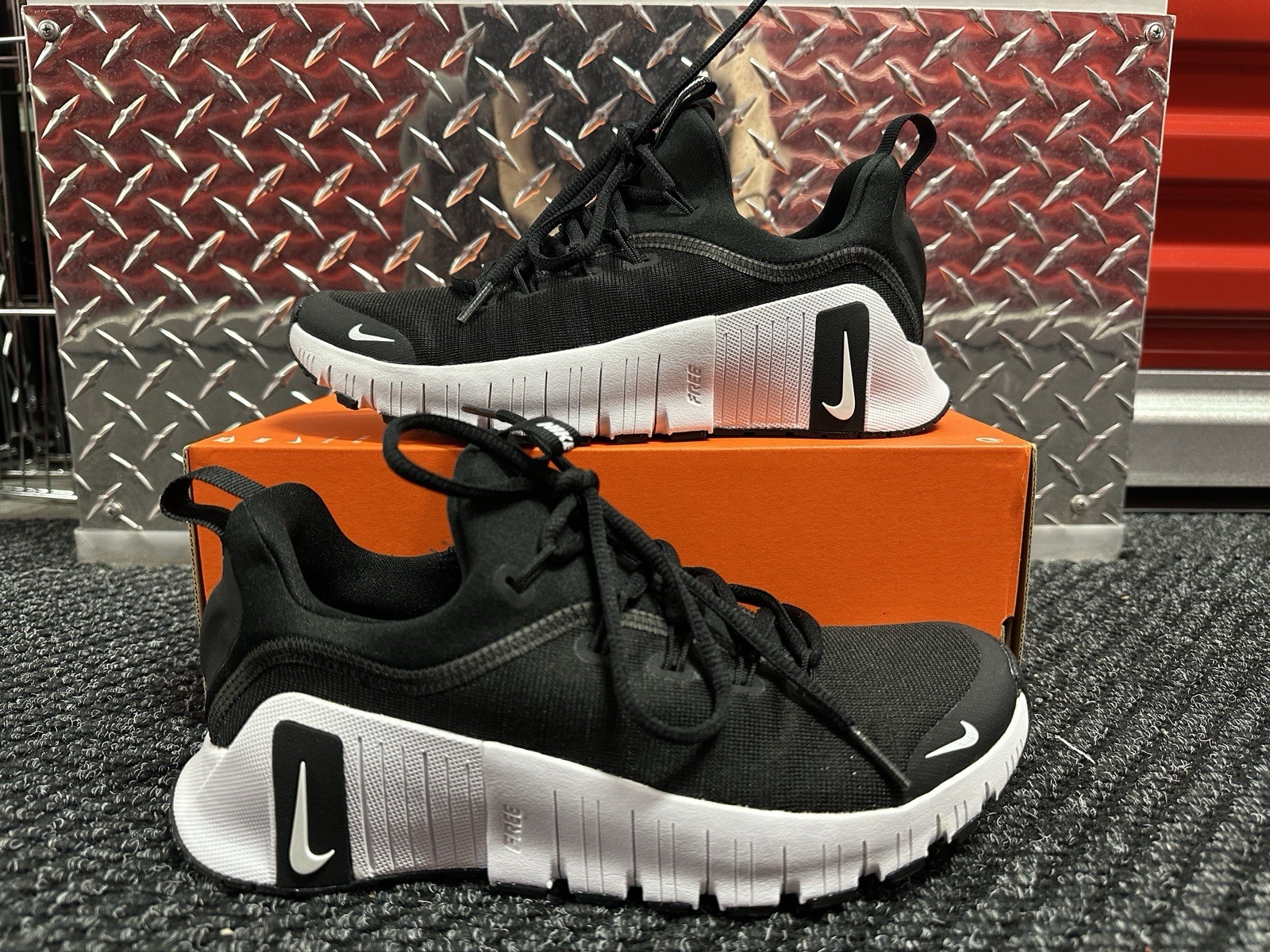Size 9 – Nike Wmns Free Metcon 6 ‘Black White’ FJ7126-001
