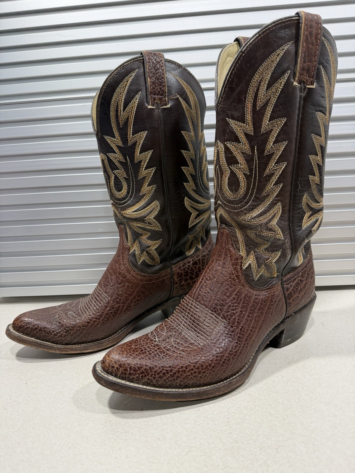 Vintage Wrangler leather boots. Made in USA. 8 Women’s Cowboy Western Boot-Brown