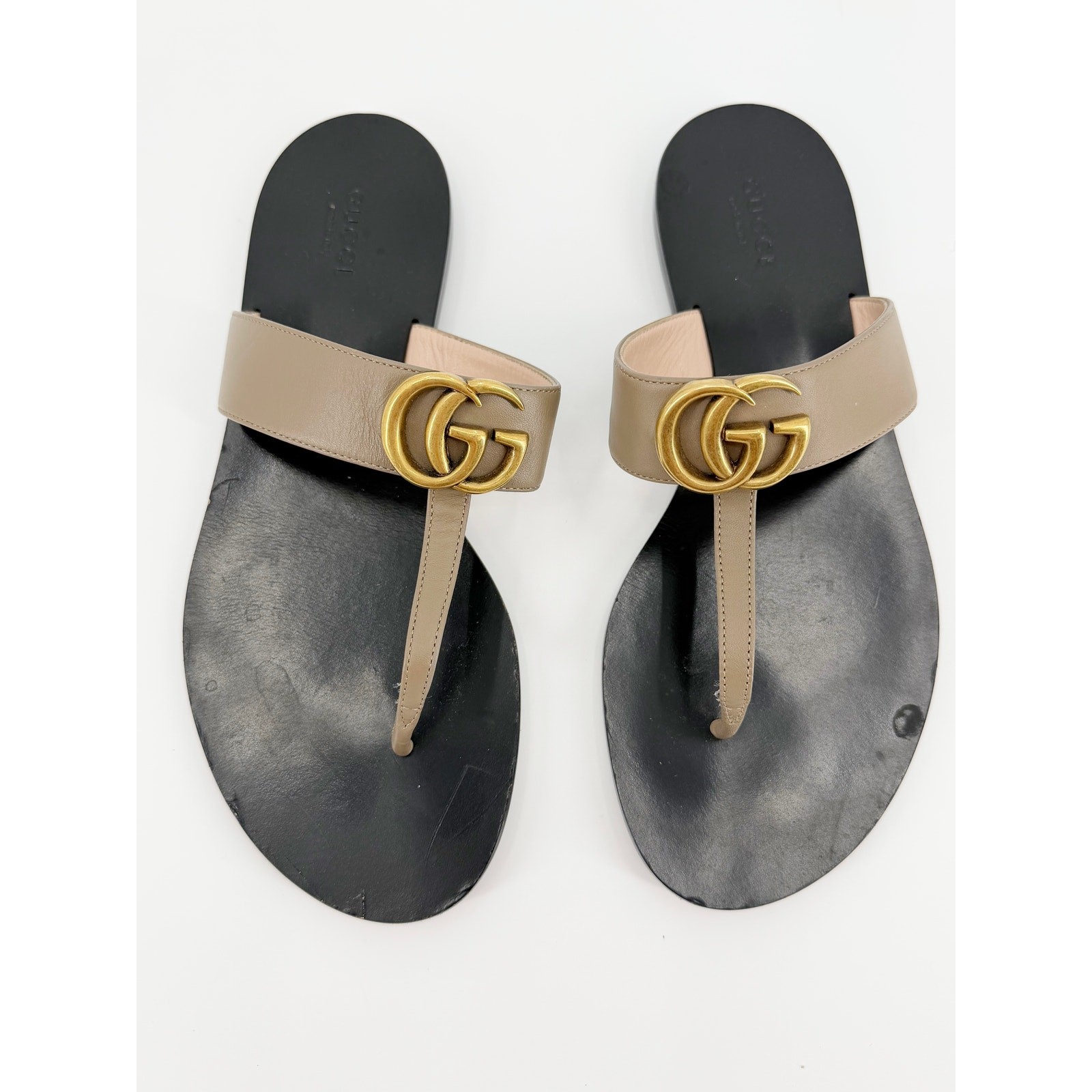 Gucci GG Marmont Beige Black Leather Thong Gladiator Flat Sandals Bag 38.5