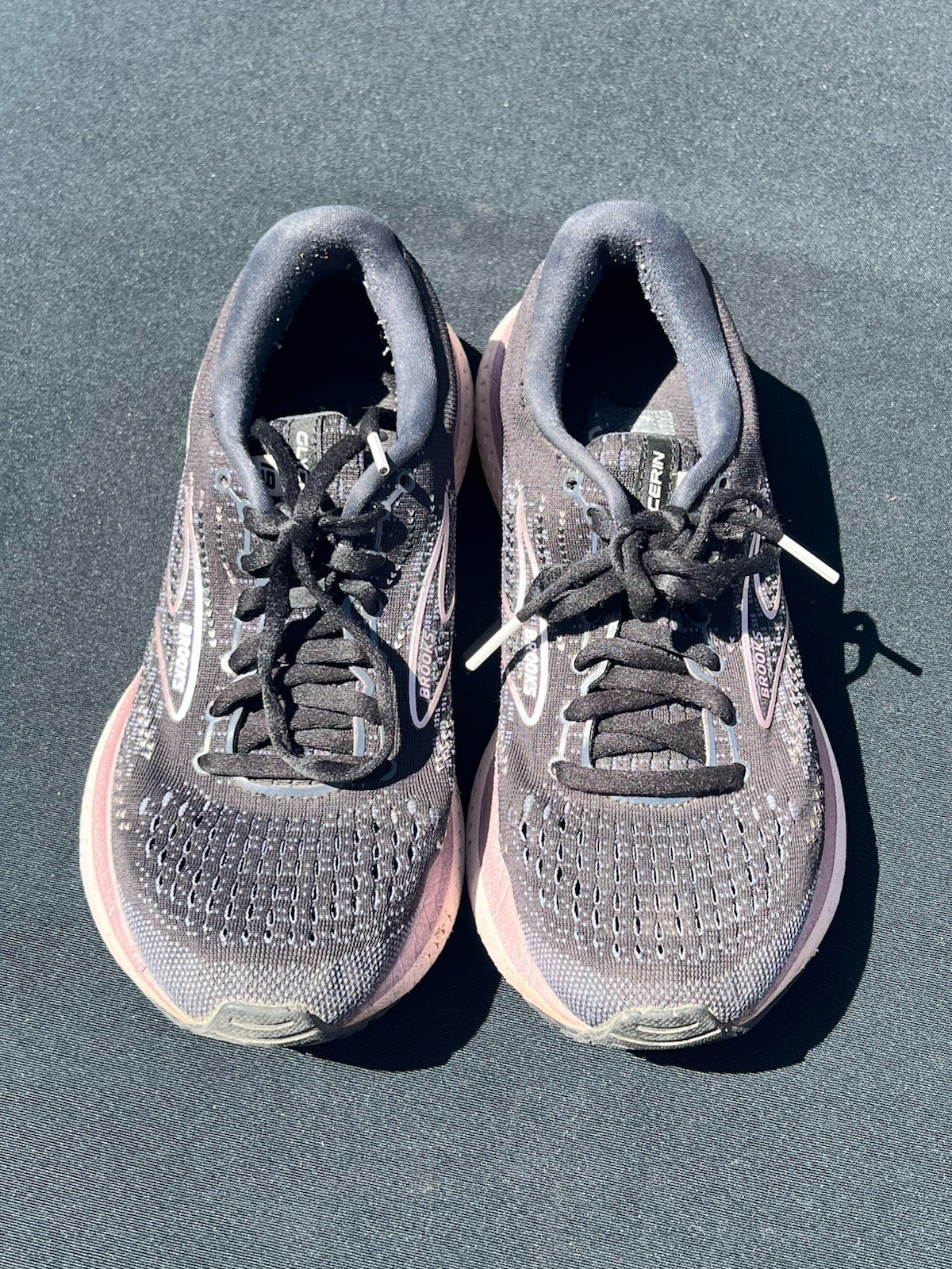 Brooks Womens Size 7 Glycerin GTS 19 Black Running Shoes Sneakers 1203441B074